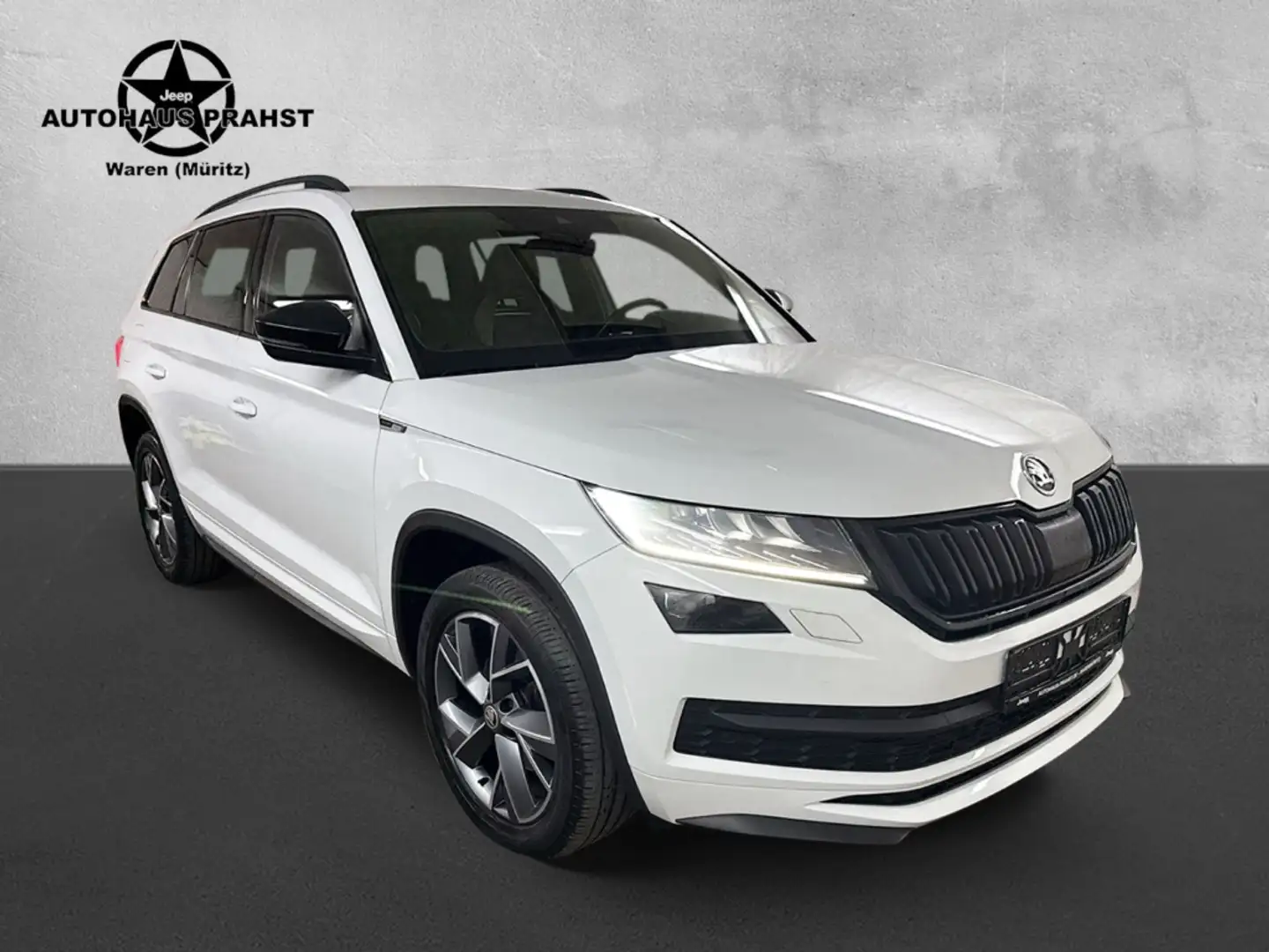 Skoda Kodiaq 2.0 TDI Sportline NAVI LEDER LED PDC AHK Weiß - 1