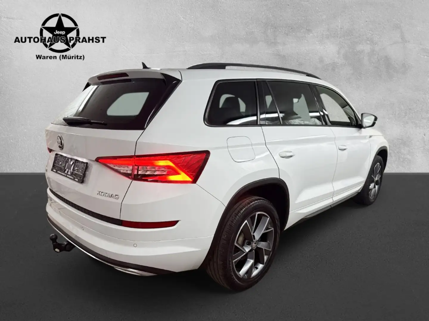 Skoda Kodiaq 2.0 TDI Sportline NAVI LEDER LED PDC AHK Weiß - 2