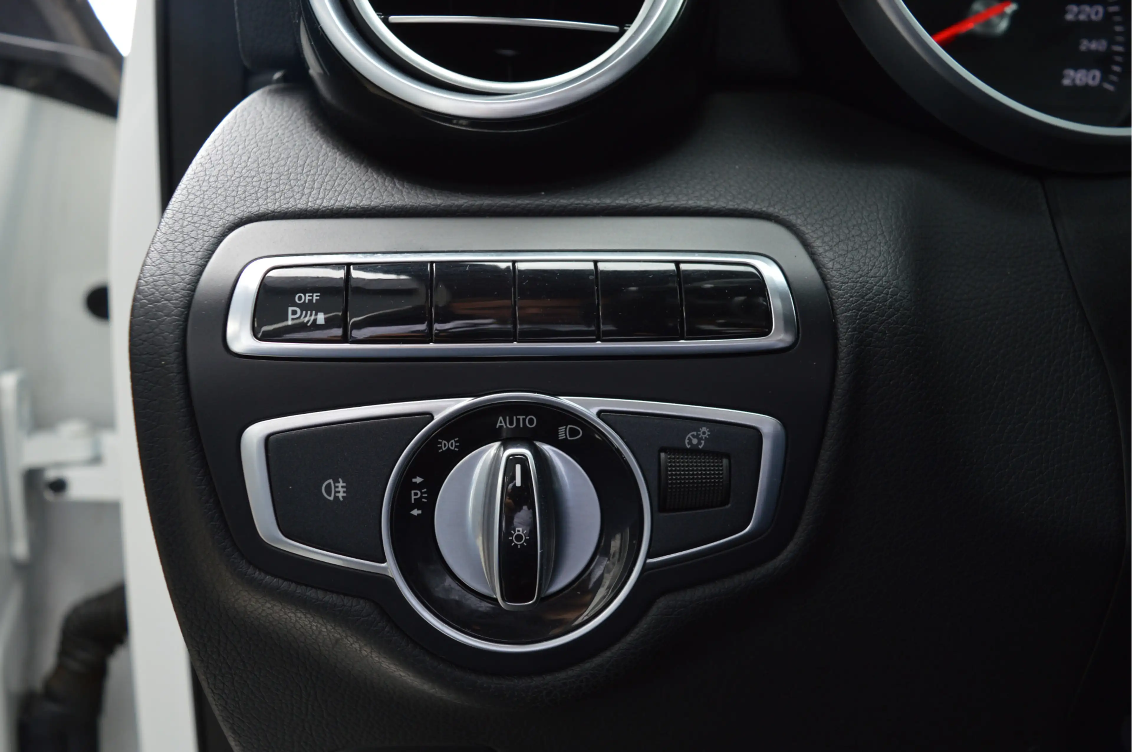 Mercedes-Benz GLC 250 4MATIC Prestige | PANO | LUCHTVERING | TREKHAAK | — photo 15