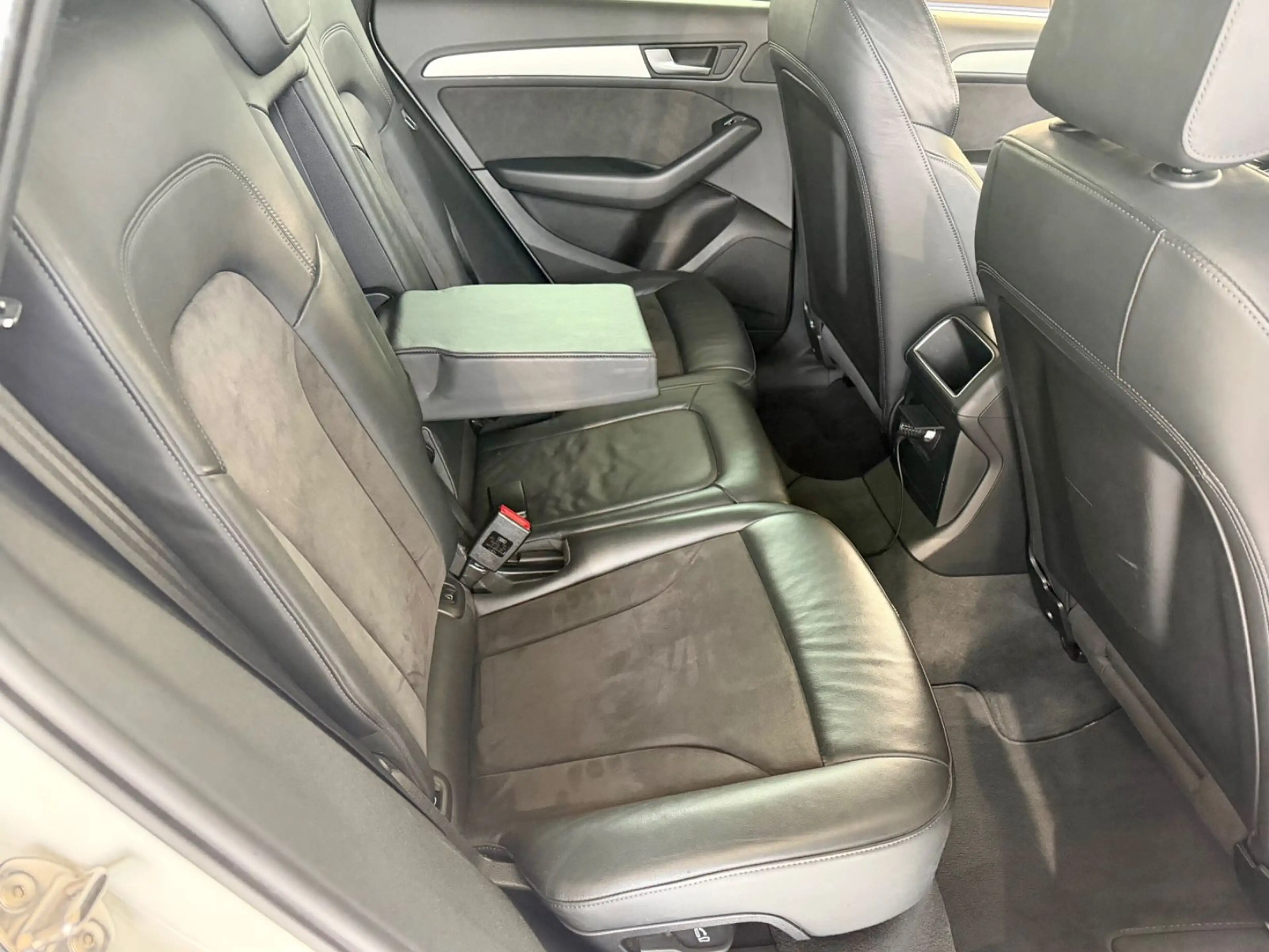 Audi SQ5 3.0 TDI competition quattro — photo 10