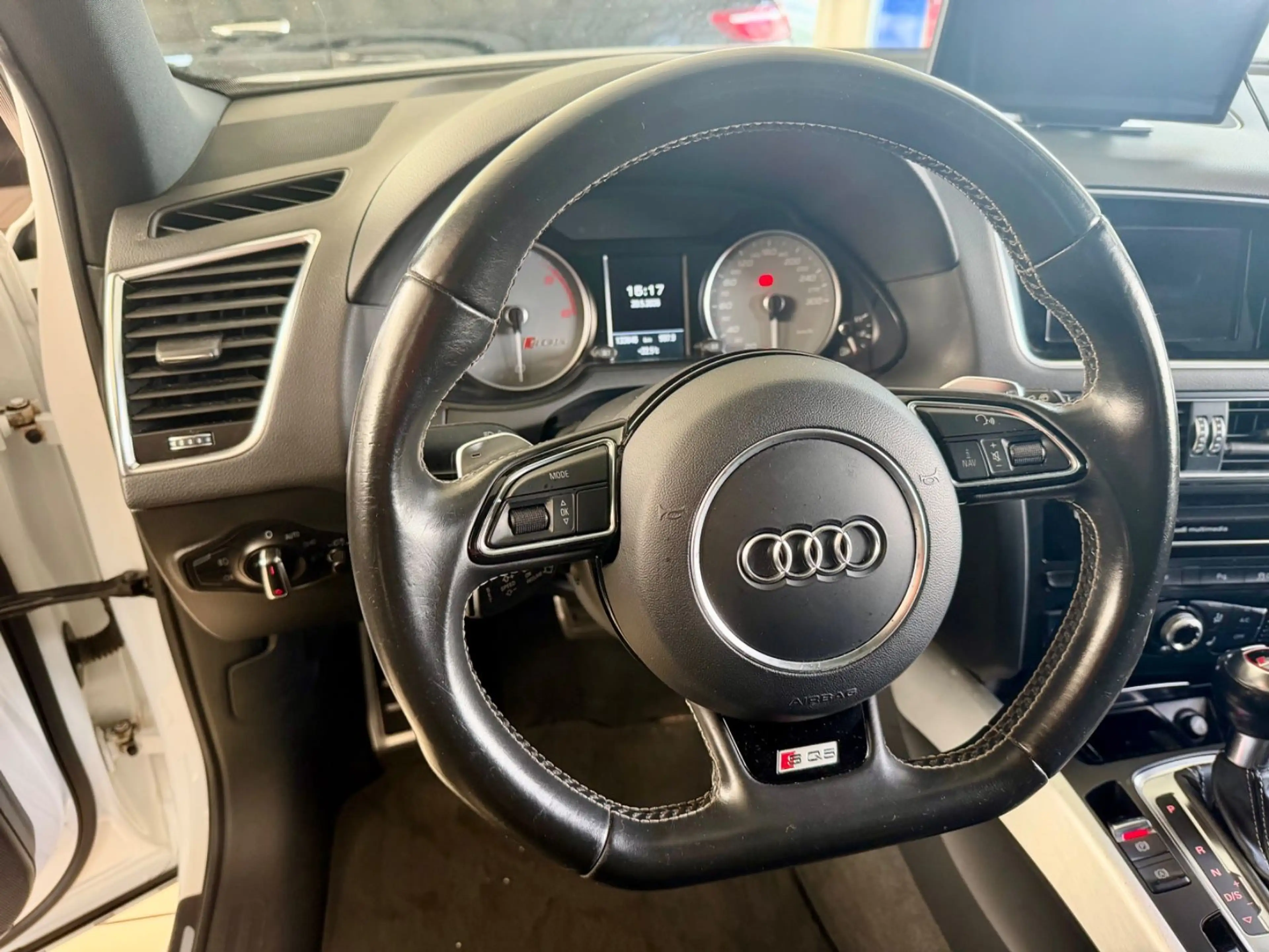 Audi SQ5 3.0 TDI competition quattro — photo 13