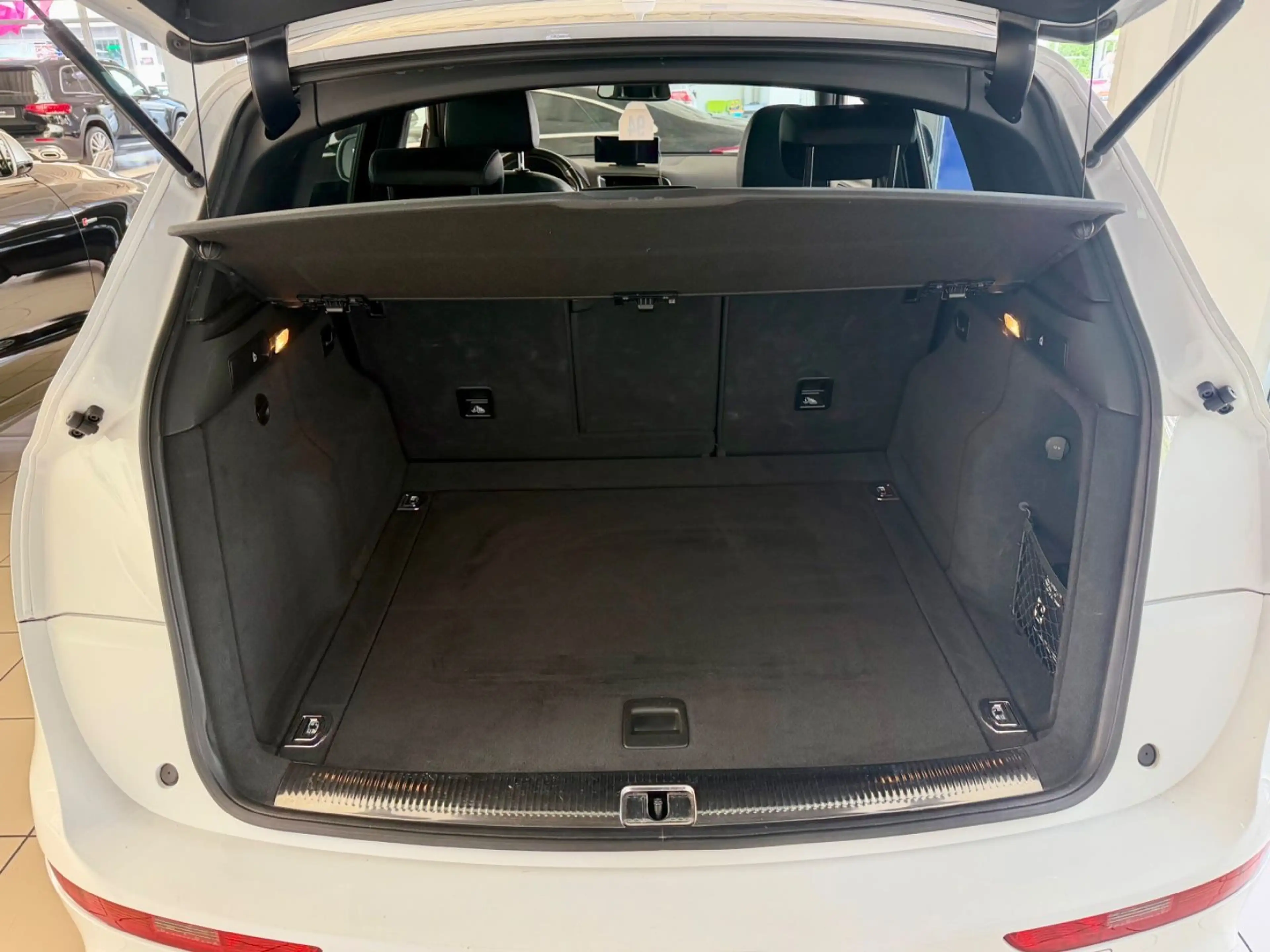 Audi SQ5 3.0 TDI competition quattro — photo 15