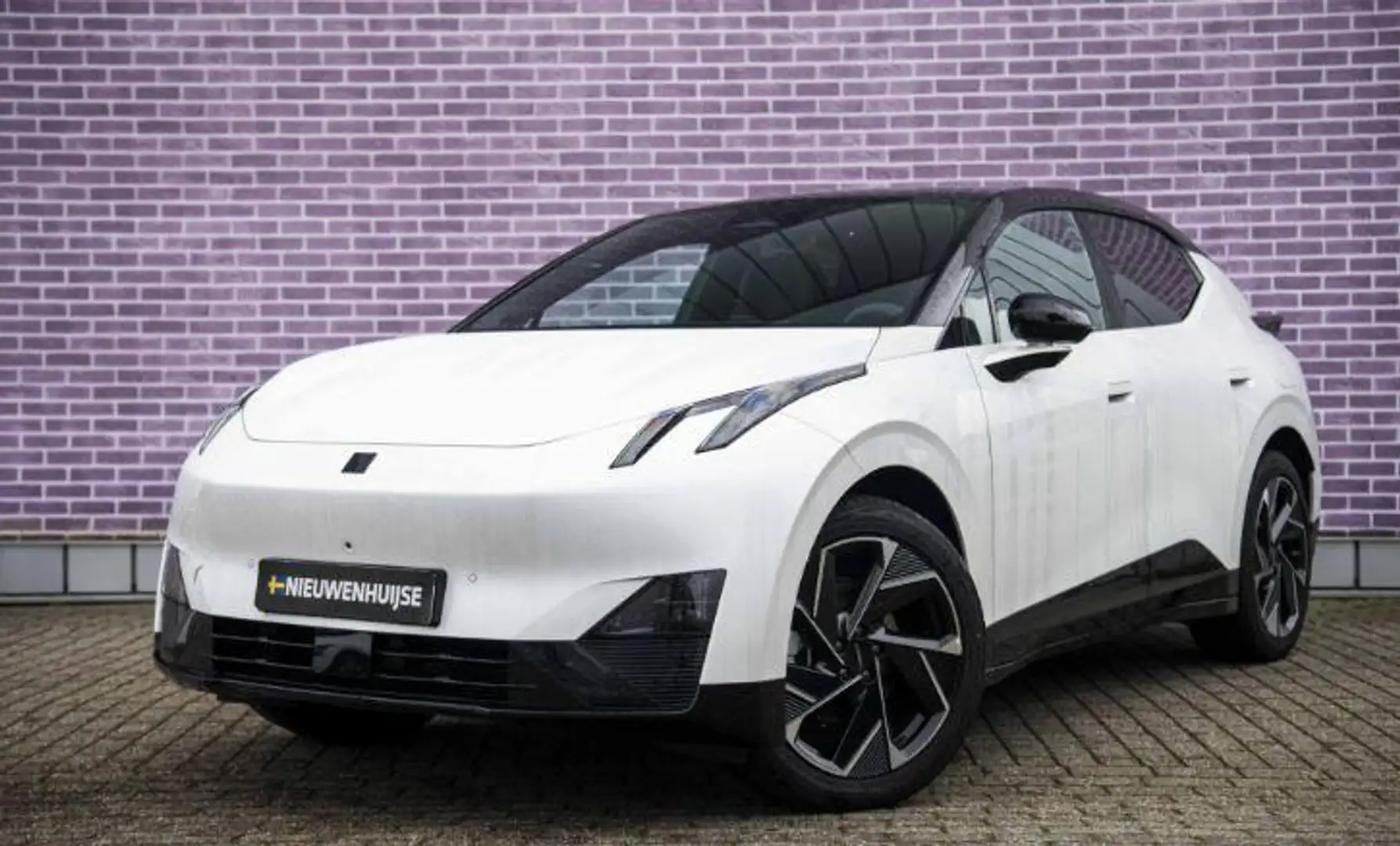 Lynk & Co 02 More 66 kWh Trekhaak afneembare kogel | 22 KWh lad Wit - 1