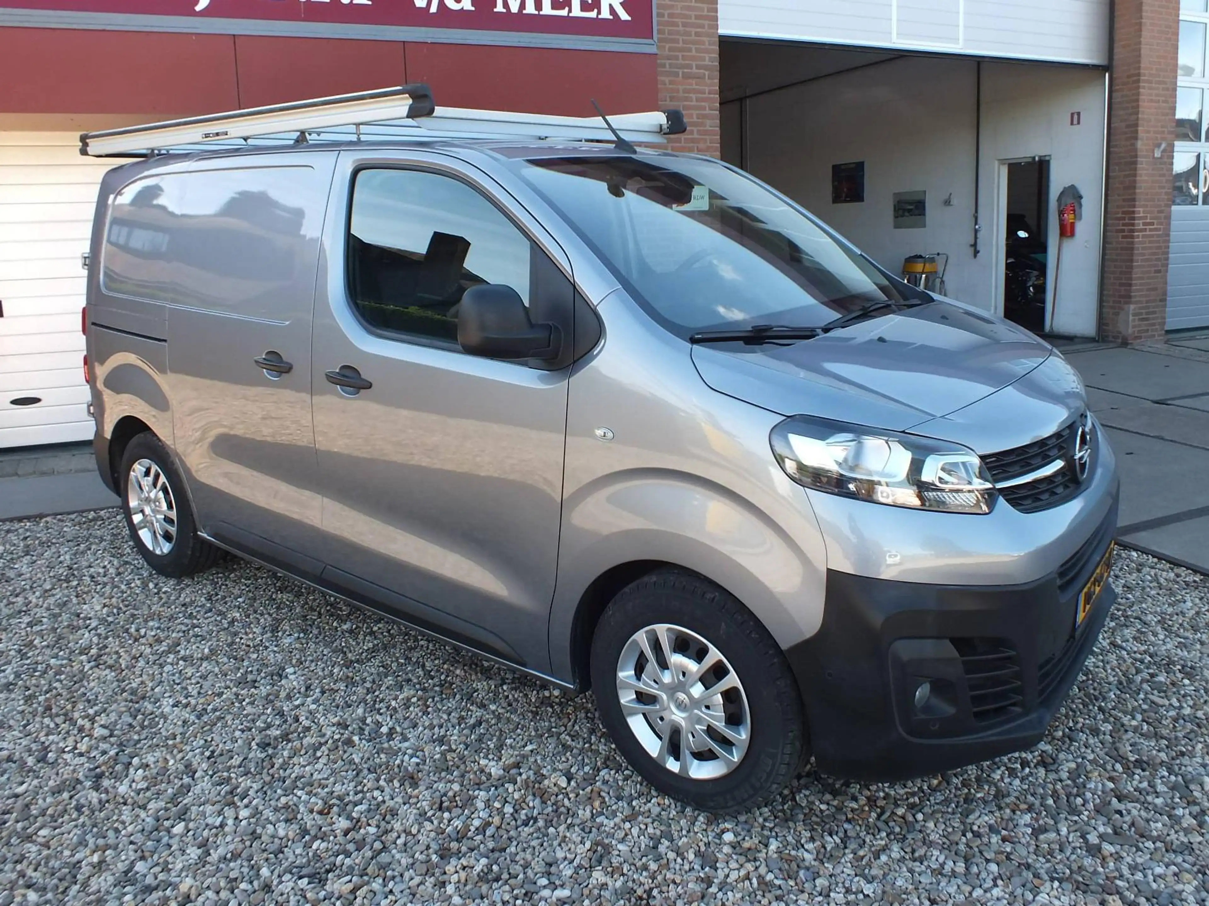 Opel Vivaro 2.0 CDTI L1H1 Edit. Aut. 180PK