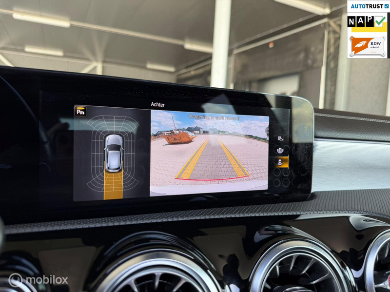 Mercedes-Benz A 250 e AMG Limited|PANO|CARPLAY|AUTOM| — photo 15