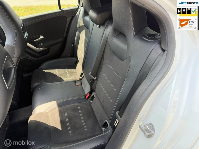 Mercedes-Benz A 250 e AMG Limited|PANO|CARPLAY|AUTOM| — photo 9
