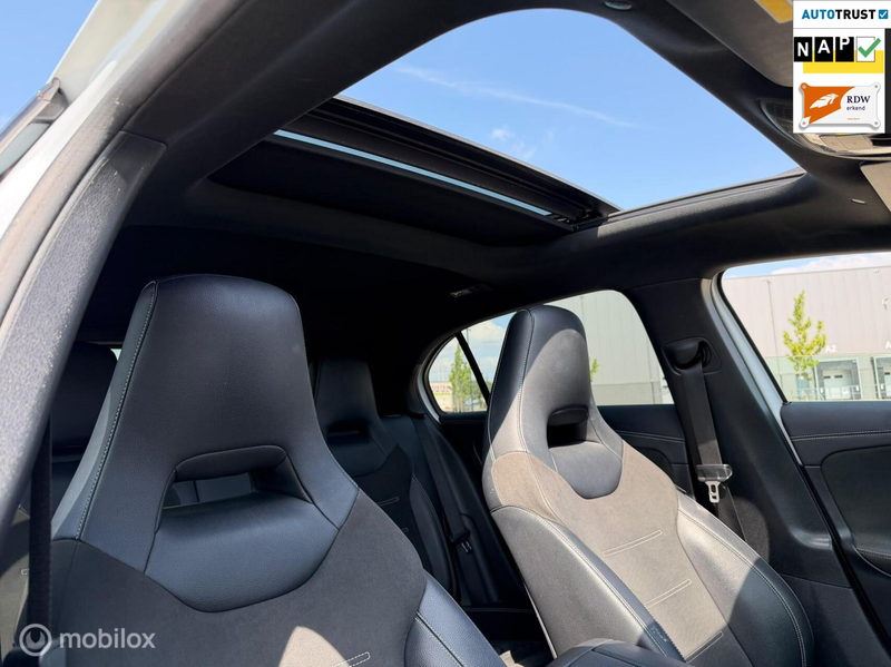 Mercedes-Benz A 250 e AMG Limited|PANO|CARPLAY|AUTOM| — photo 10