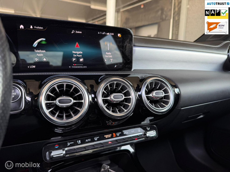 Mercedes-Benz A 250 e AMG Limited|PANO|CARPLAY|AUTOM| — photo 14