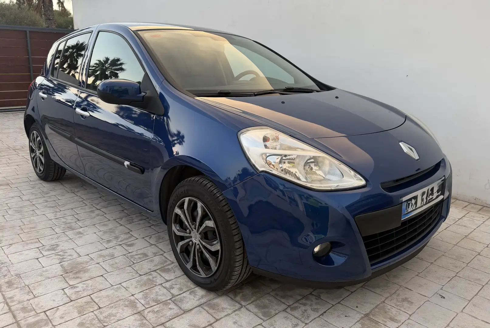 Renault Clio 1.5DCI 20 Aniversario Azul - 1
