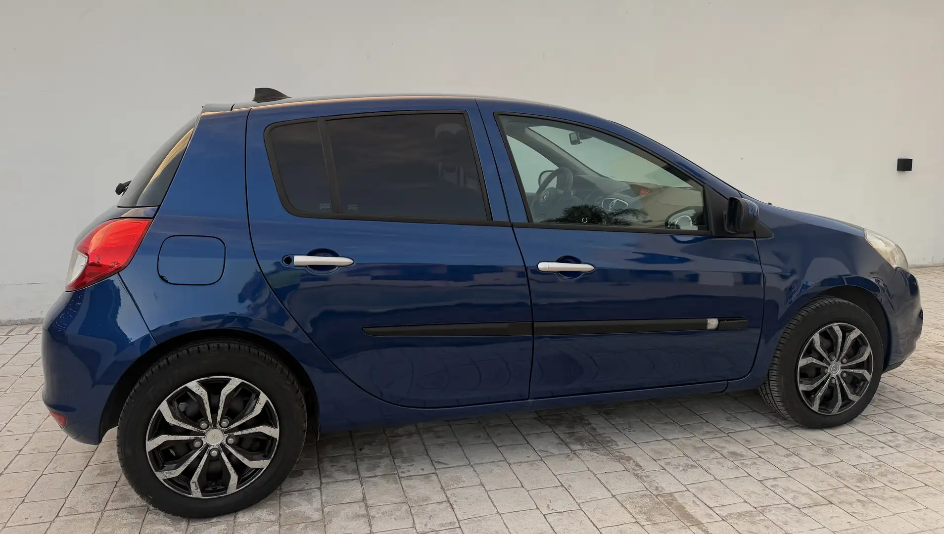 Renault Clio 1.5DCI 20 Aniversario Azul - 2