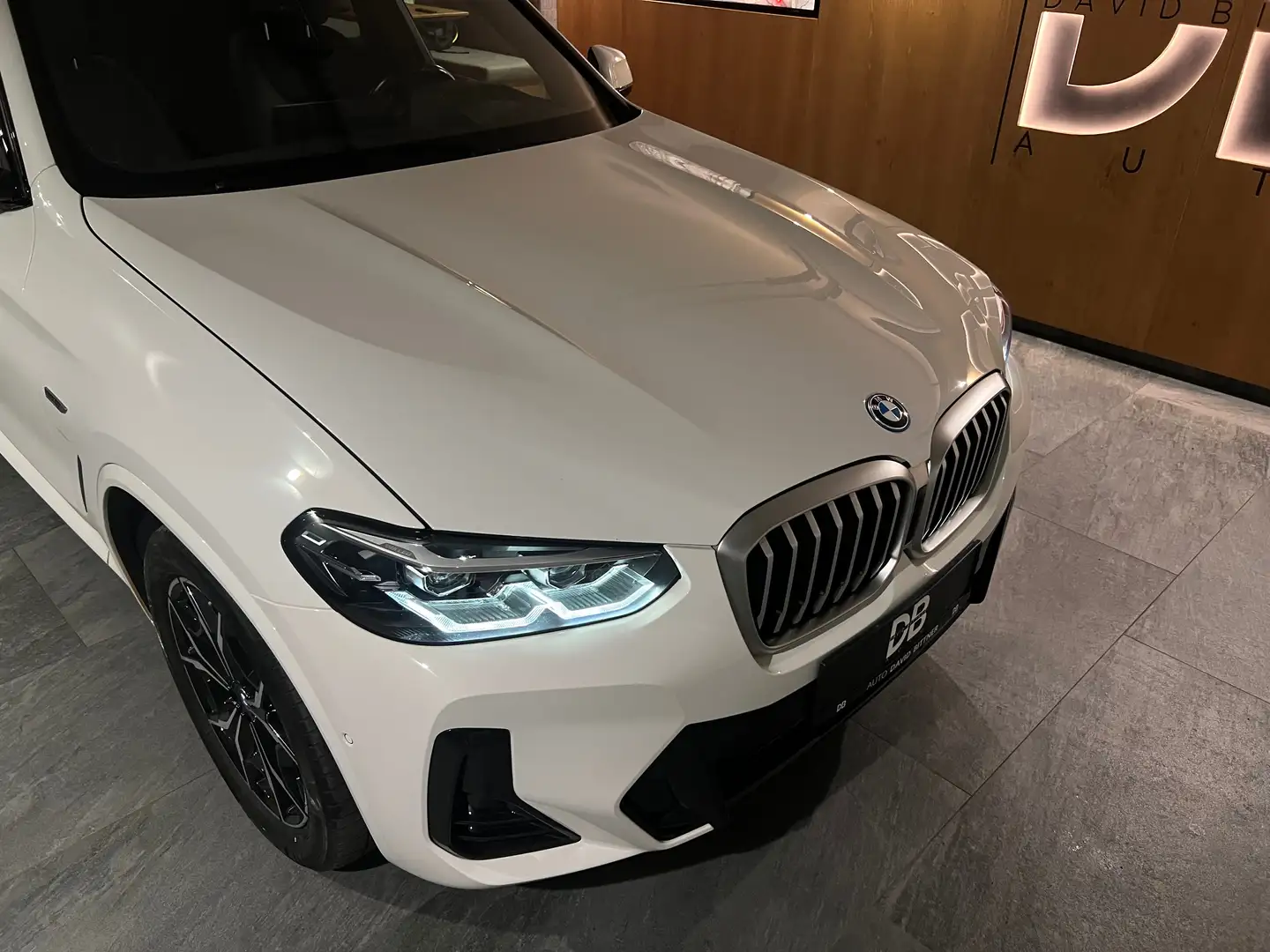 BMW X3 xDrive 30e - LCI - M Sport - Shadow - Fernlichtas. Weiß - 2