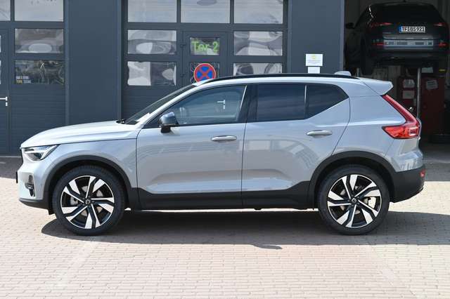 Volvo XC40 B4 Plus Dark*LED*PANO*360*STHZ*H&K*DAB*BLIS