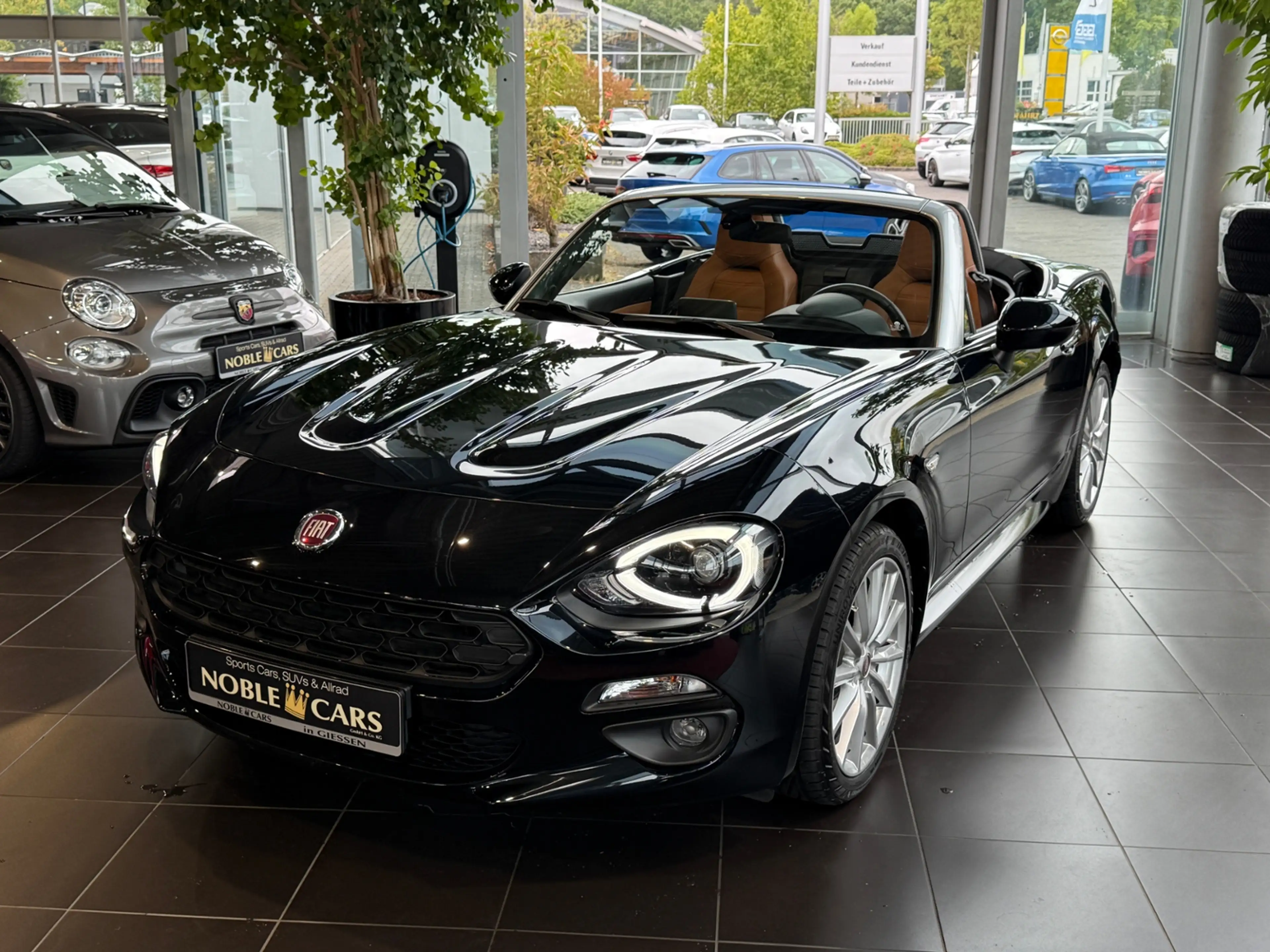 Fiat 124 Spider Lusso LED NAVI ALU — photo 3