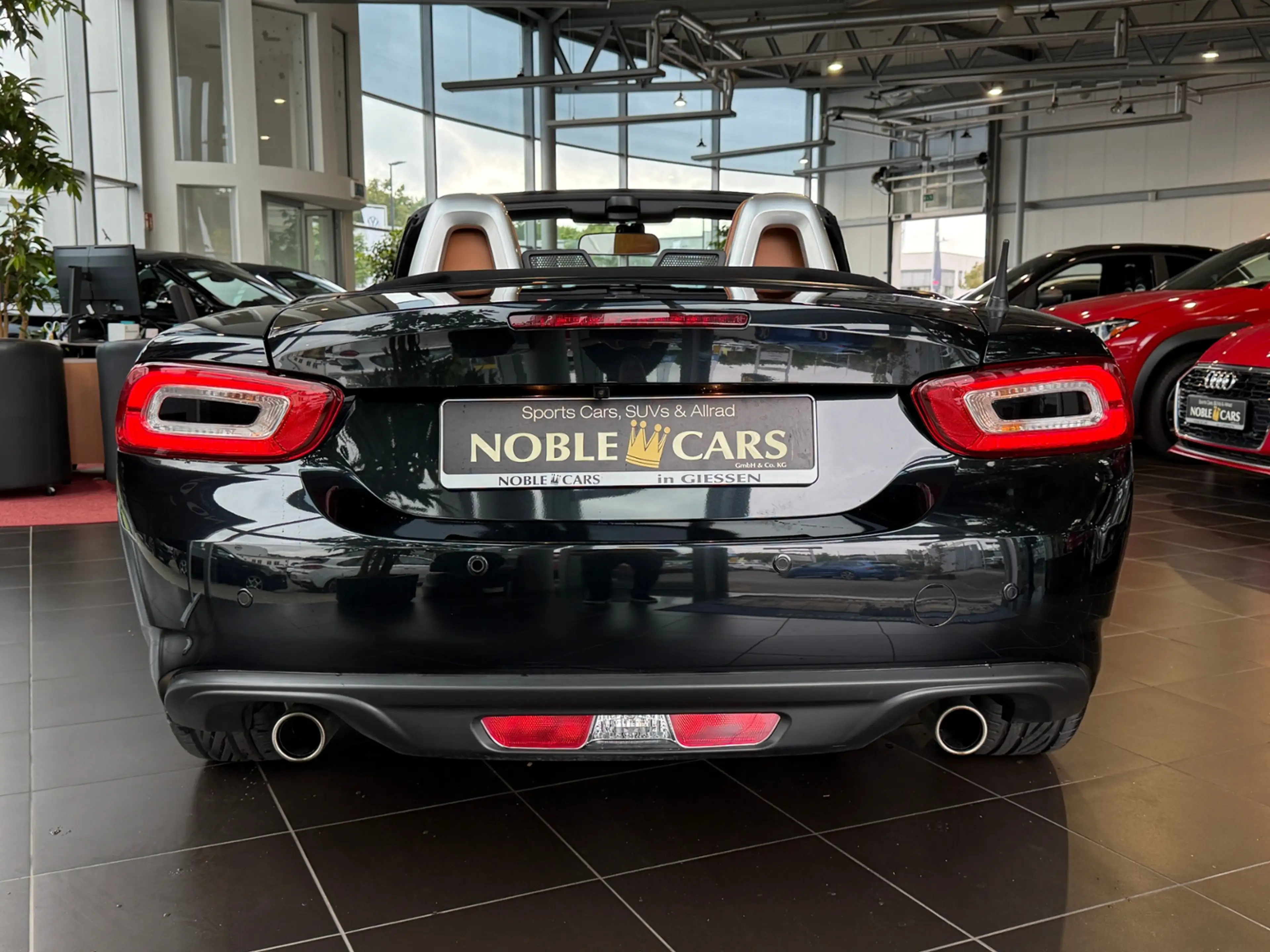 Fiat 124 Spider Lusso LED NAVI ALU — photo 6