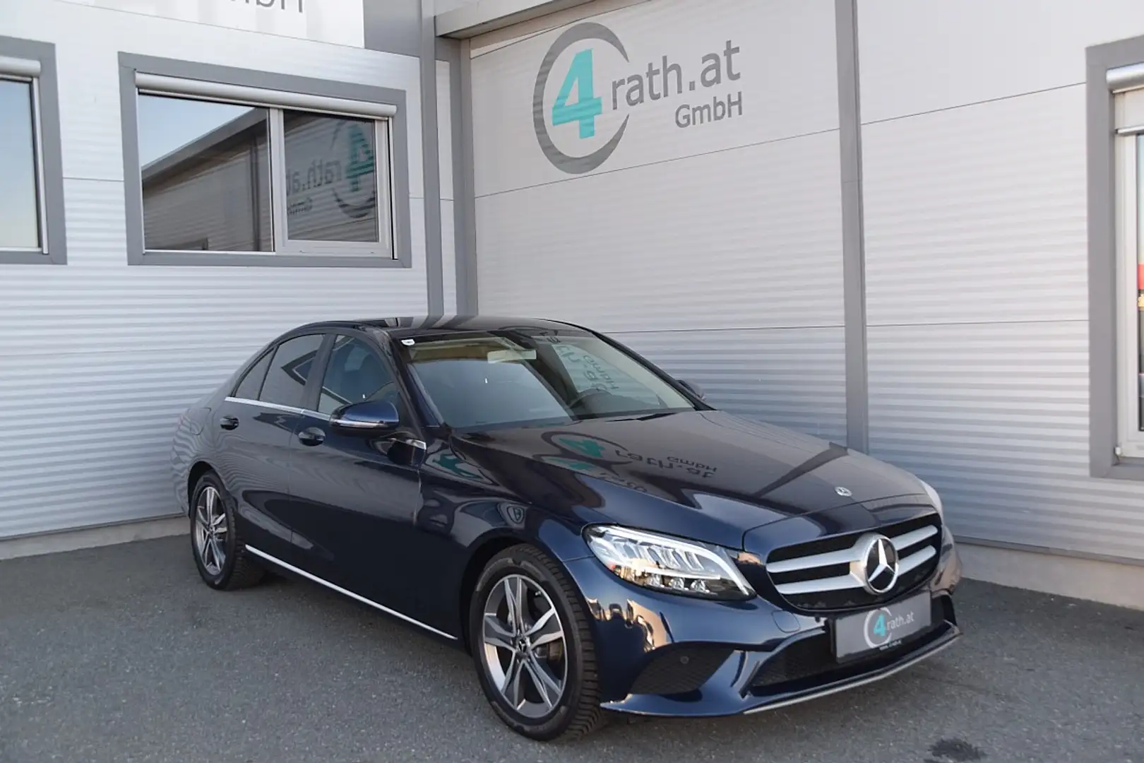 Mercedes-Benz C 200 d LED/NAVI/RFK Blau - 1