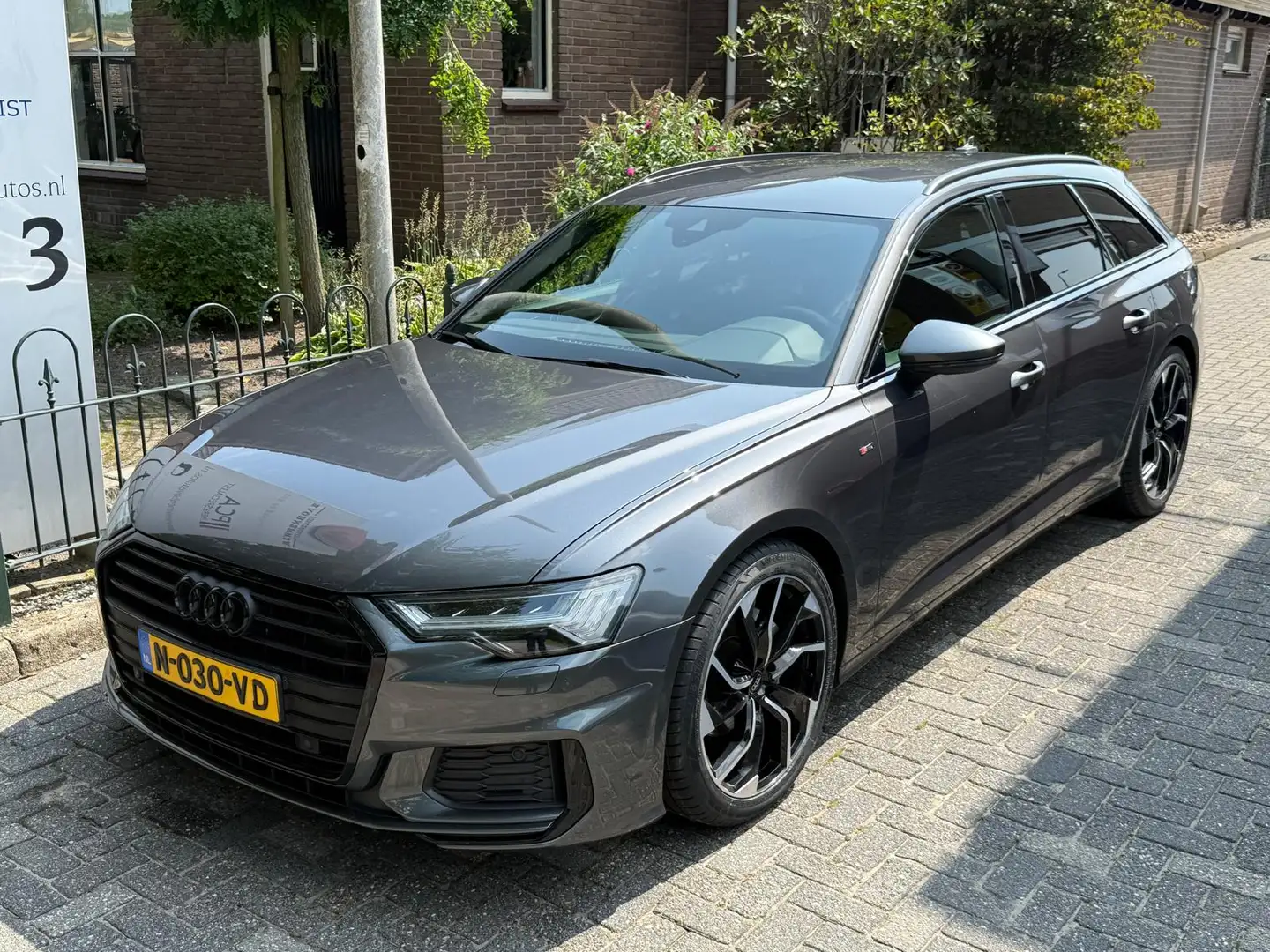 Audi A6 Avant 40 TFSI S edition Airco-Ecc/Navi/S-Line/Trek Gris - 2