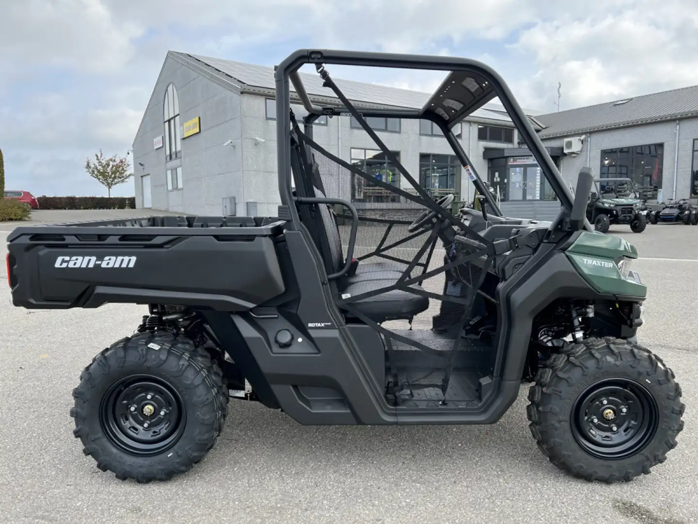 Can-Am Traxter BASE HD7 T 60 km/h Verde - 1