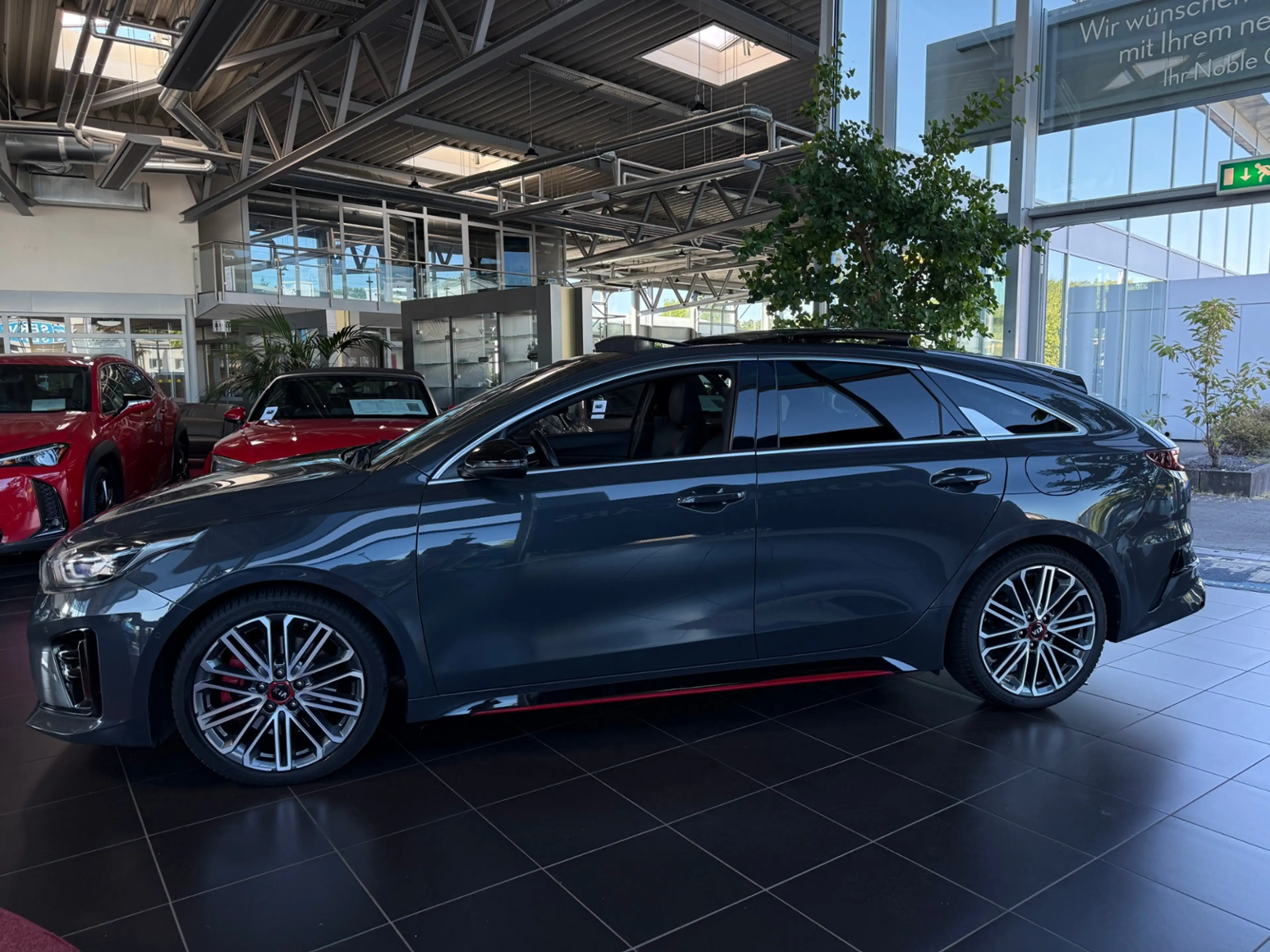 Kia ProCeed / pro_cee'd GT PANO LED NAVI ALU — photo 4
