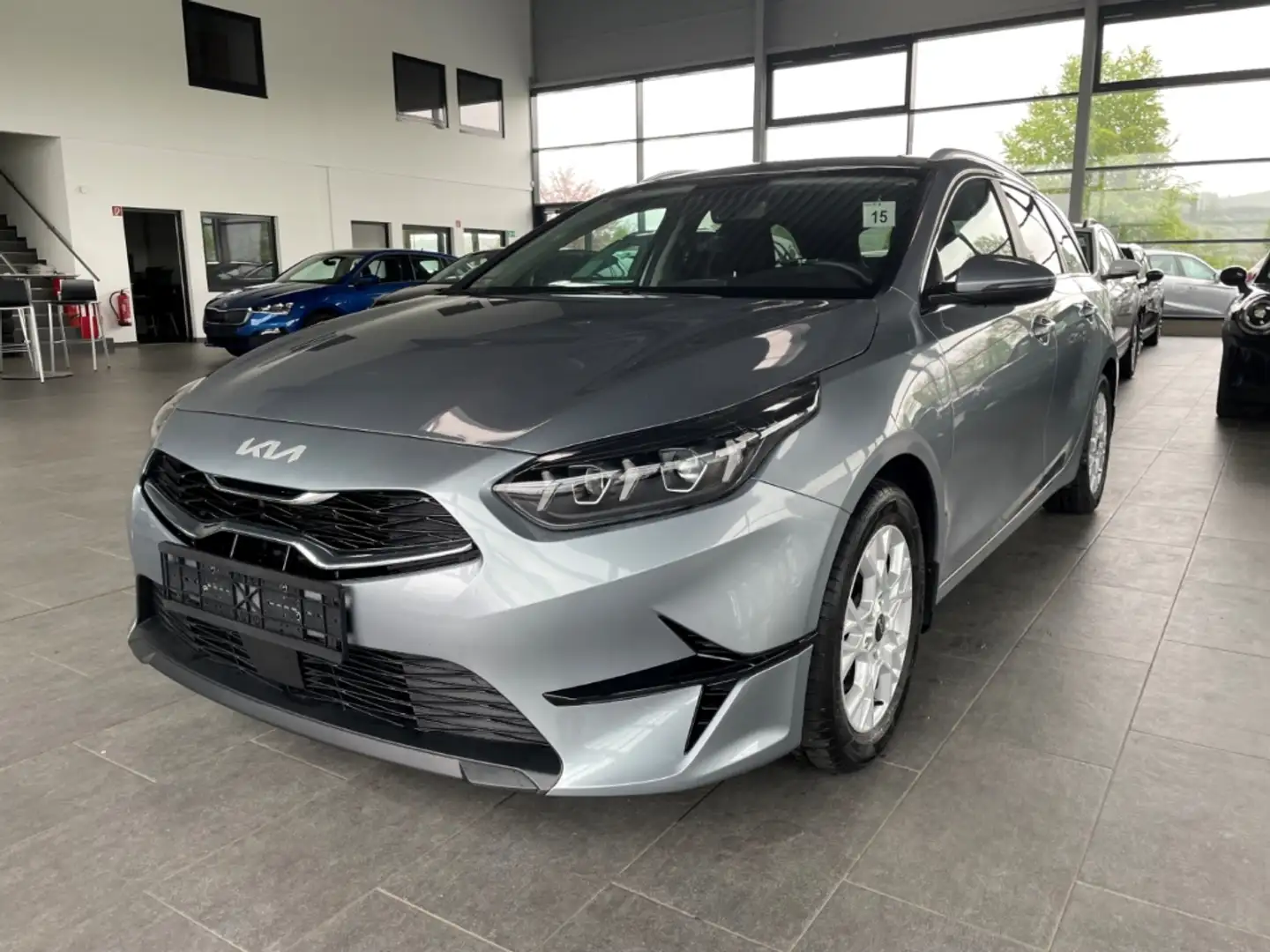 Kia Ceed SW / cee'd SW 1.5 LED Kamera ACC AHK APP Connect SitzHZG Totwink Silber - 1