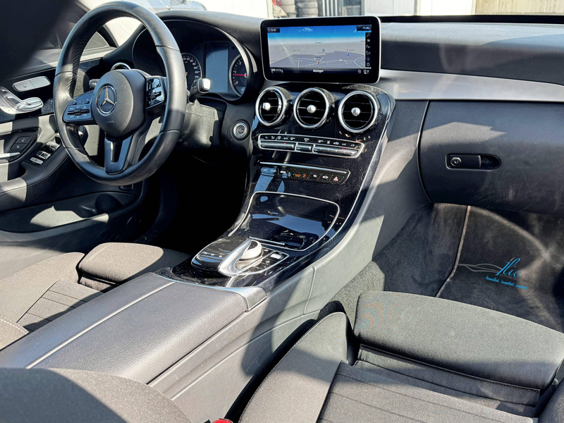 Mercedes-Benz C 220 Td 4MATIC/COMAND/KAMERA/AHK/STANDHZ./LED...Leichte Hageschaden! — photo 9