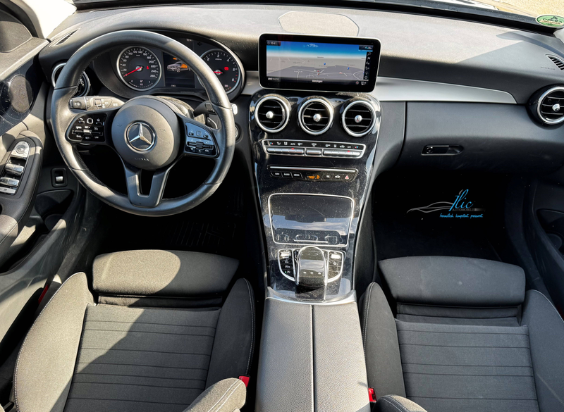 Mercedes-Benz C 220 Td 4MATIC/COMAND/KAMERA/AHK/STANDHZ./LED...Leichte Hageschaden! — photo 11