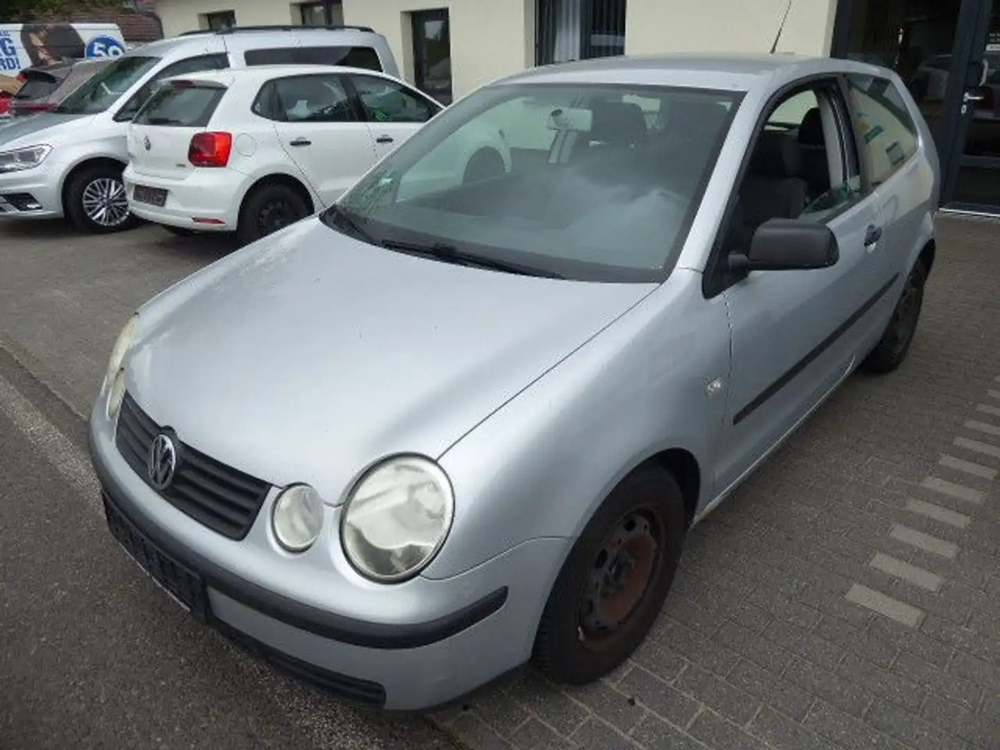 Volkswagen Polo IV Basis Silber - 2