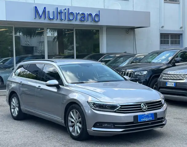 Volkswagen Passat Variant 2.0 TDI DSG Highline BlueMotion Technology