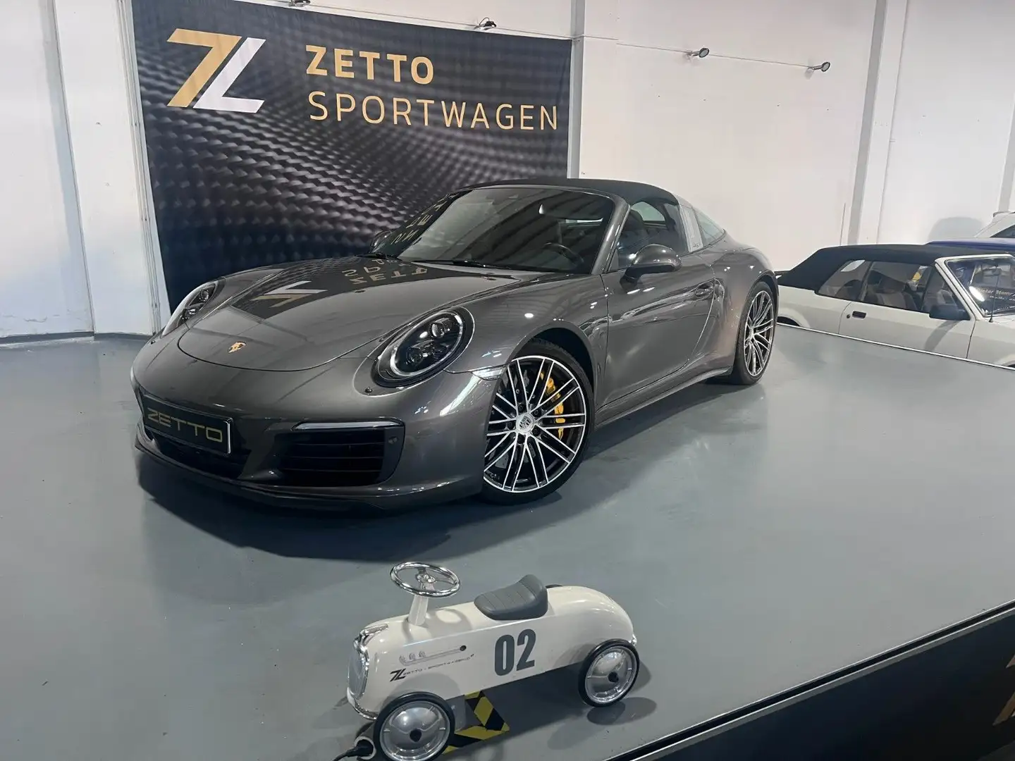 Porsche 991 | TARGA | 4S | PCCB | BURMESTER | Grau - 1