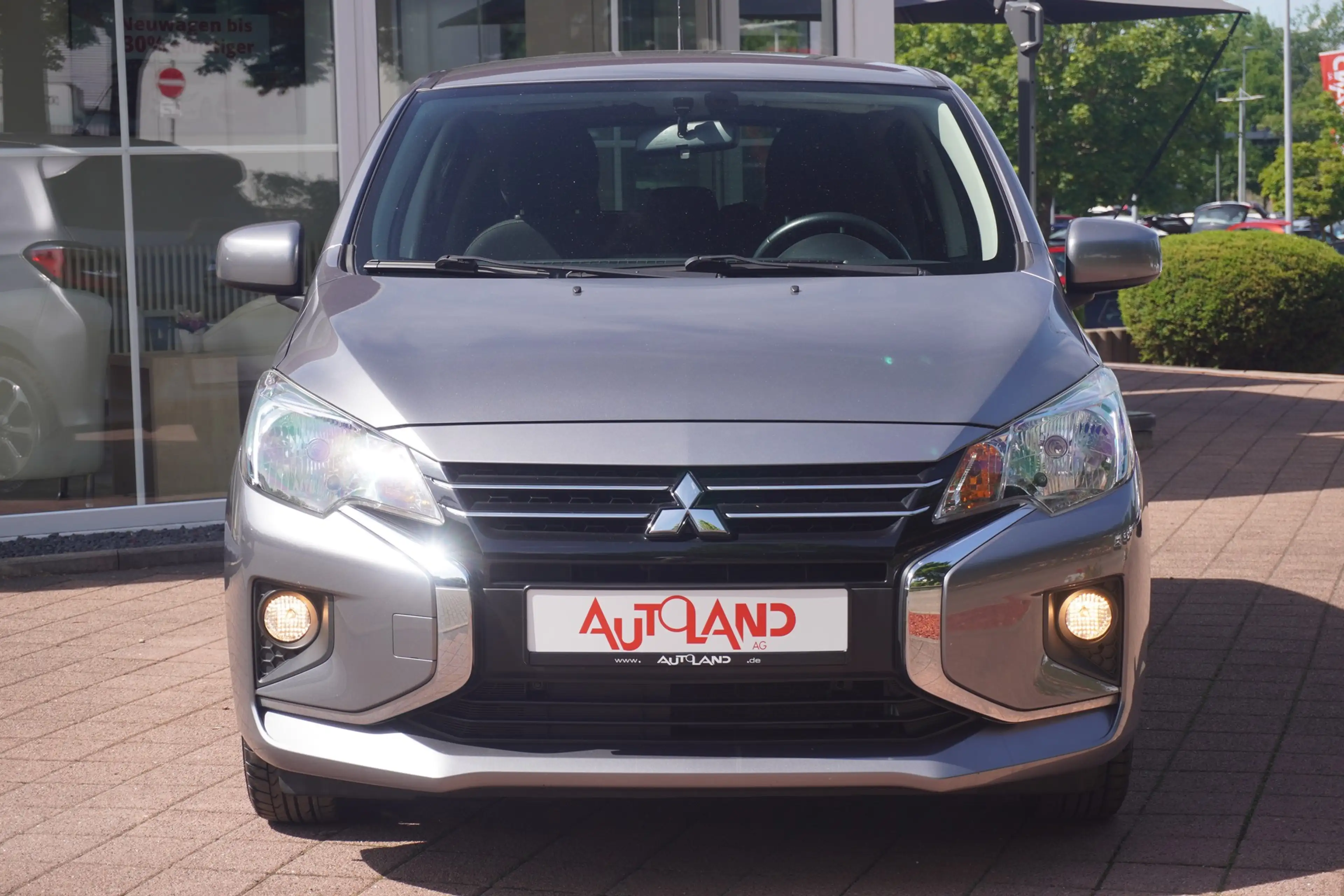 Mitsubishi Space Star 1.2 Spirit+ Navi Sitzheizung Tempomat D — photo 6