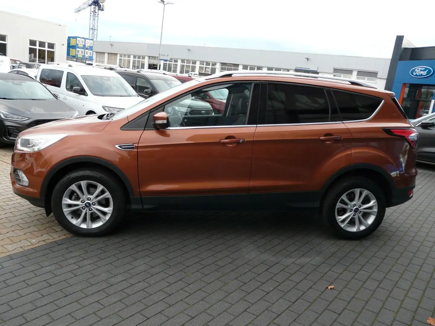 Ford Kuga Titanium *Bi-Xenon*Navi*Kamera* Brun - 2
