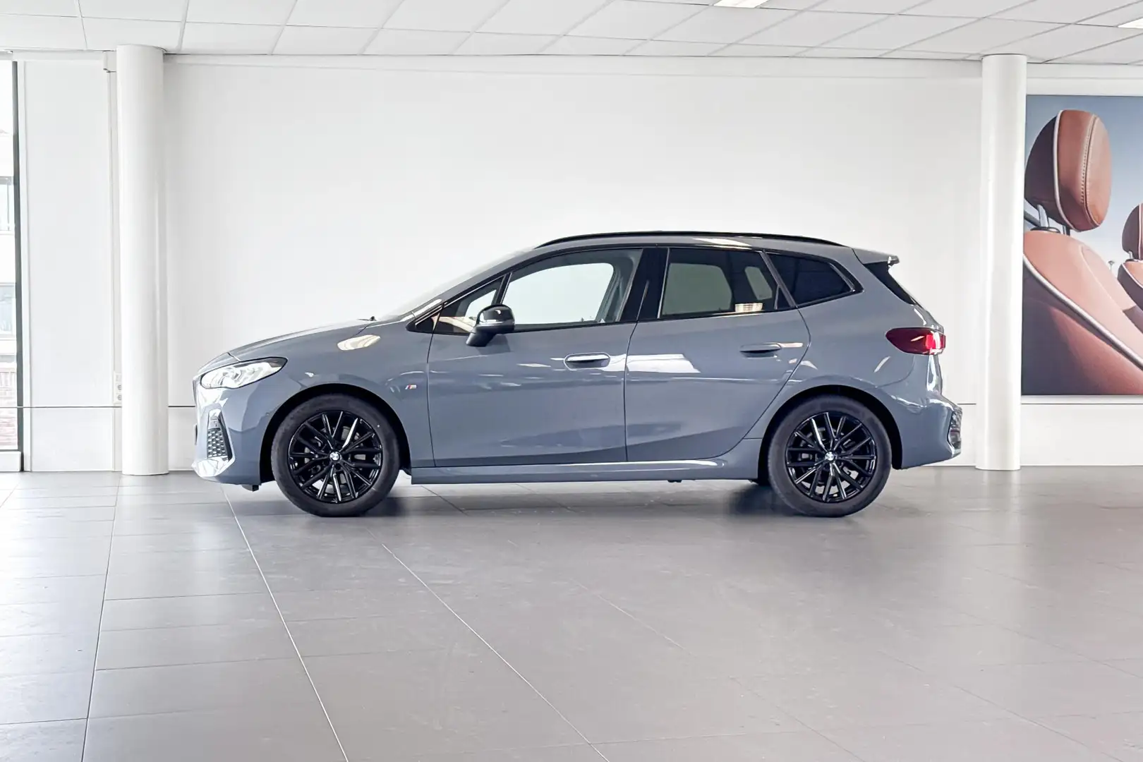 BMW 218 2 Serie Active Tourer 218i | M Sport | Stoelverwar Grijs - 2