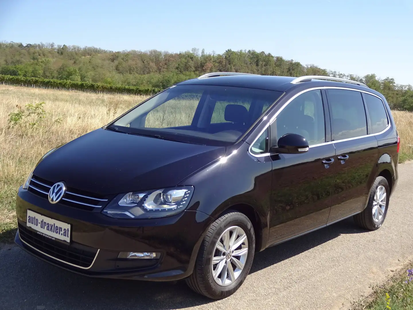 Volkswagen Sharan 7 Sitze 4Motion Aut.+Navi+Winterpaket+Bi Xenon+ACC+Front Assist+ el. Schiebetüren + Schwarz - 1