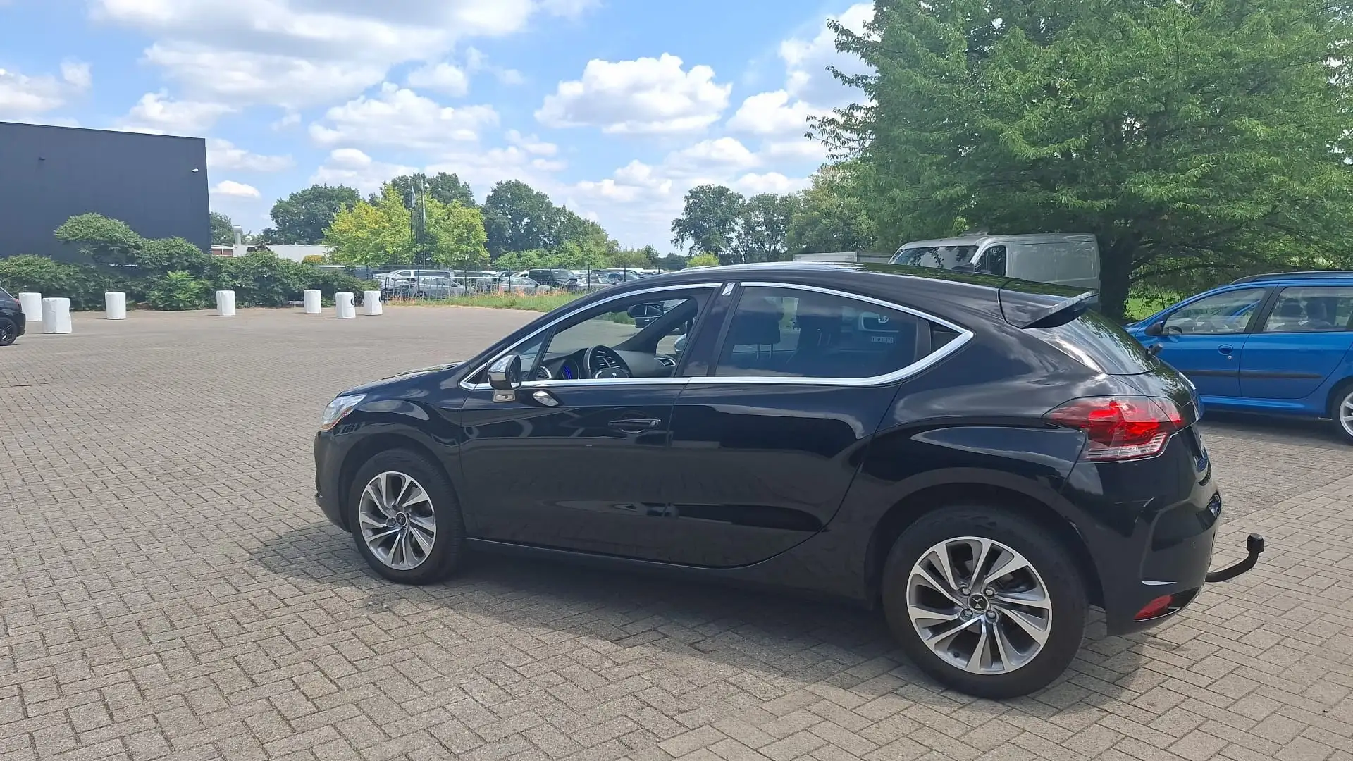DS Automobiles DS 4 Noir - 2