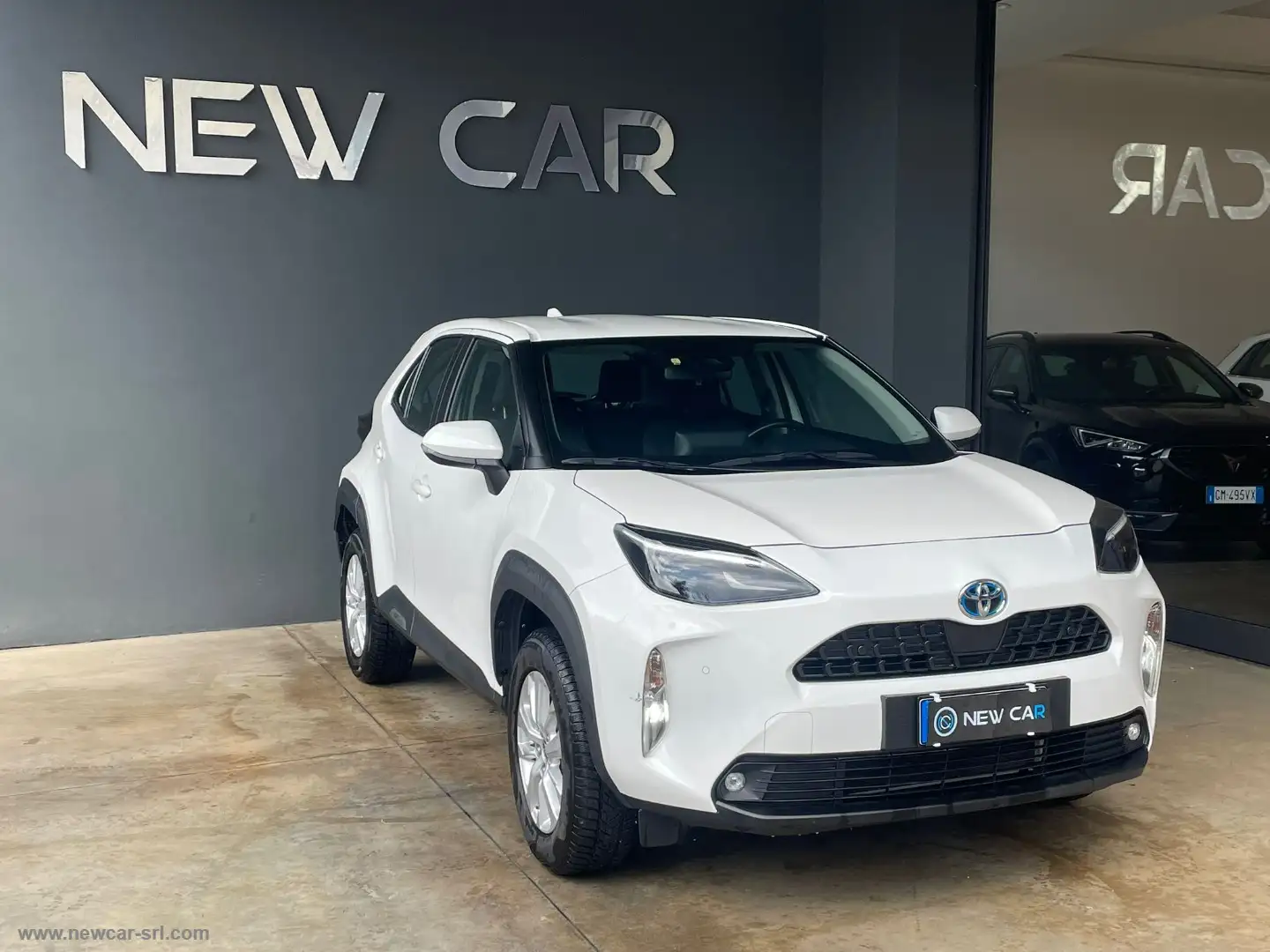 Toyota Yaris Cross 1.5 Hybrid 5p. E-CVT Busin. Blanco - 2