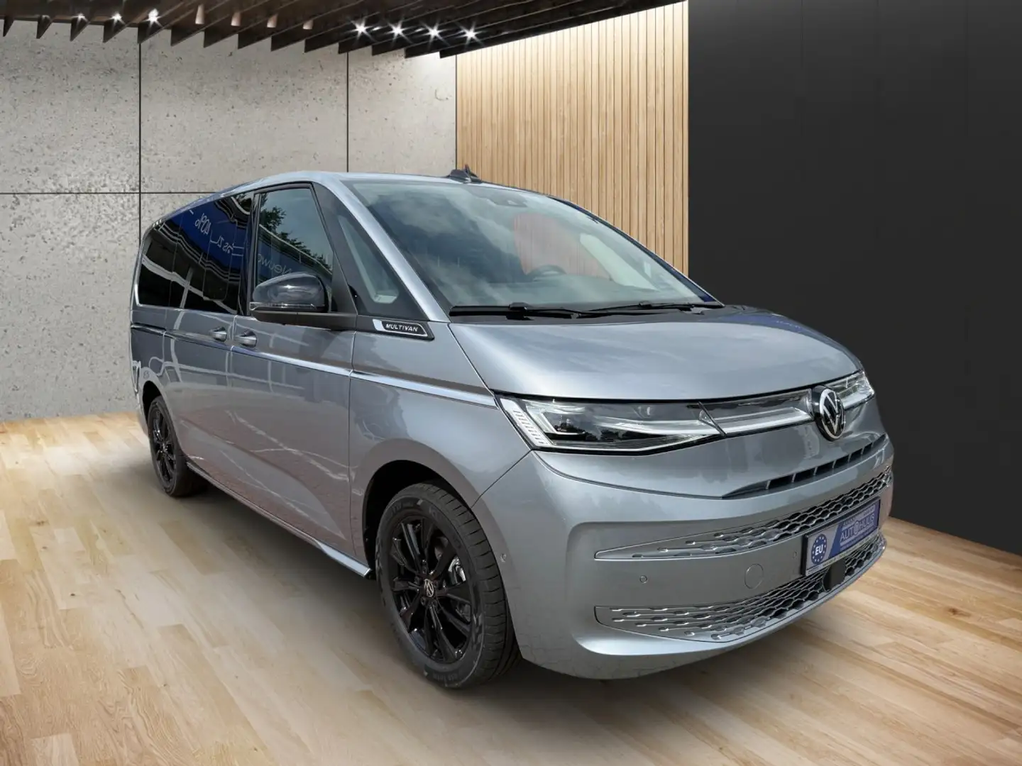 Volkswagen T7 Multivan 2.0 TDI DSG Style Lang VOLLAUSSTG. Klima Navi Silber - 2