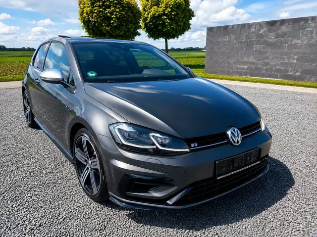 Volkswagen Golf R 4Motion// Pano// Kamera// Shzg.// D.C// Navi Pro