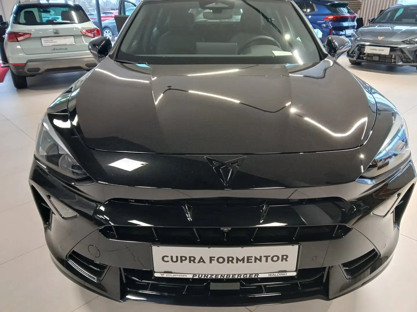CUPRA Formentor e-HYBRID 204 PS DSG BlackEdit. Schwarz - 2