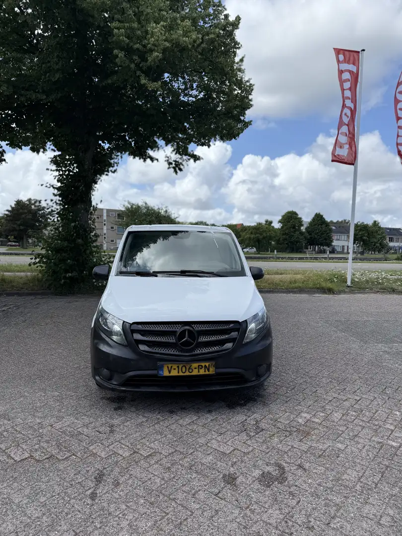 Mercedes-Benz Vito 111 CDI (BlueTEC) Lang Mixto (PKW) - 2
