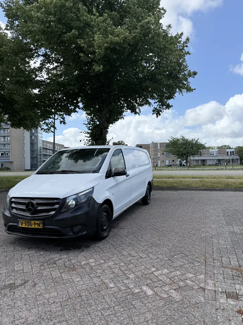 Mercedes-Benz Vito 111 CDI (BlueTEC) Lang Mixto (PKW) - 1
