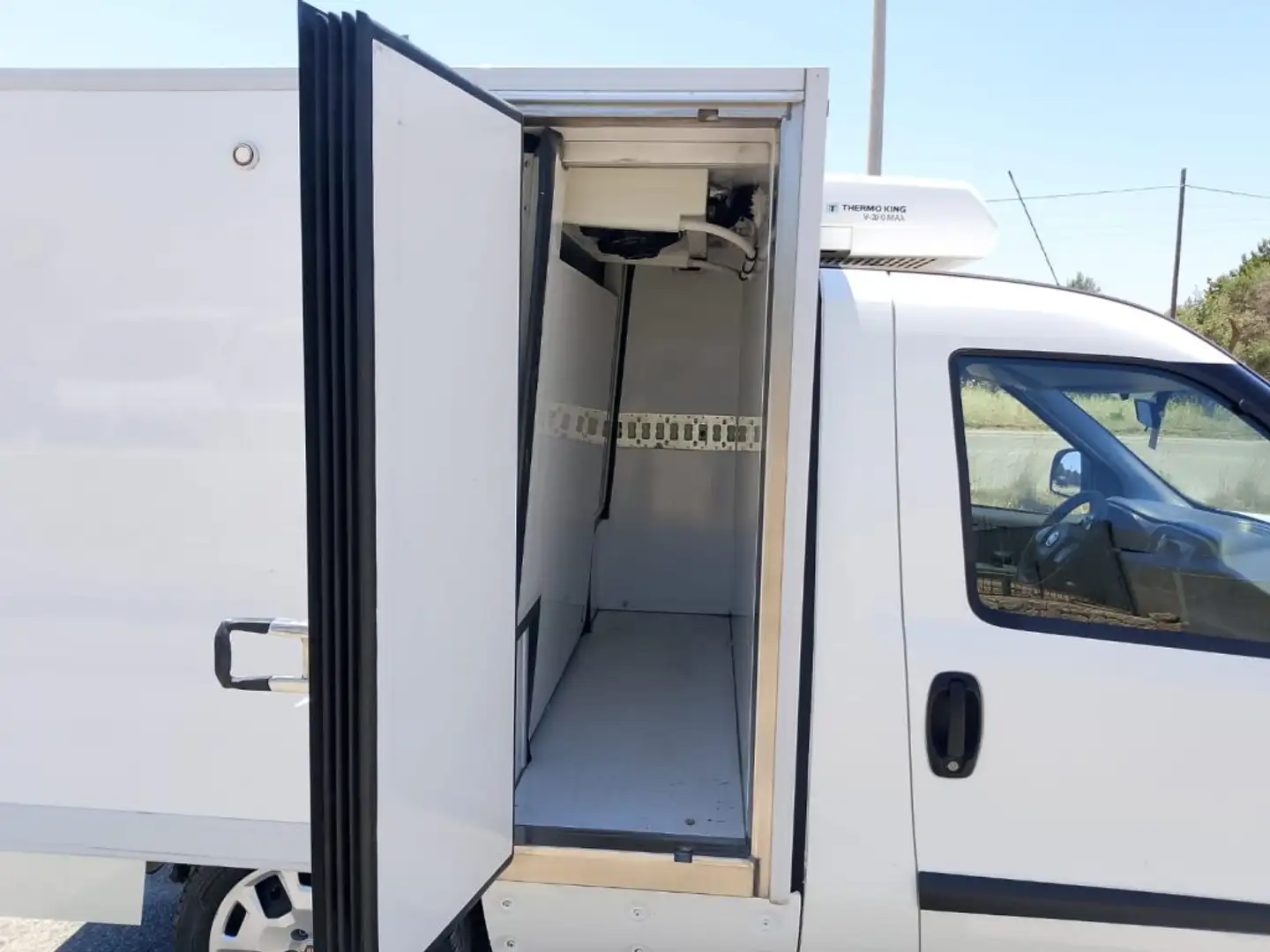 Fiat Doblo DOBLO' WORK-UP 1.6 MJT 105CV CASSA FRIGO FRCX-20 Bianco - 2