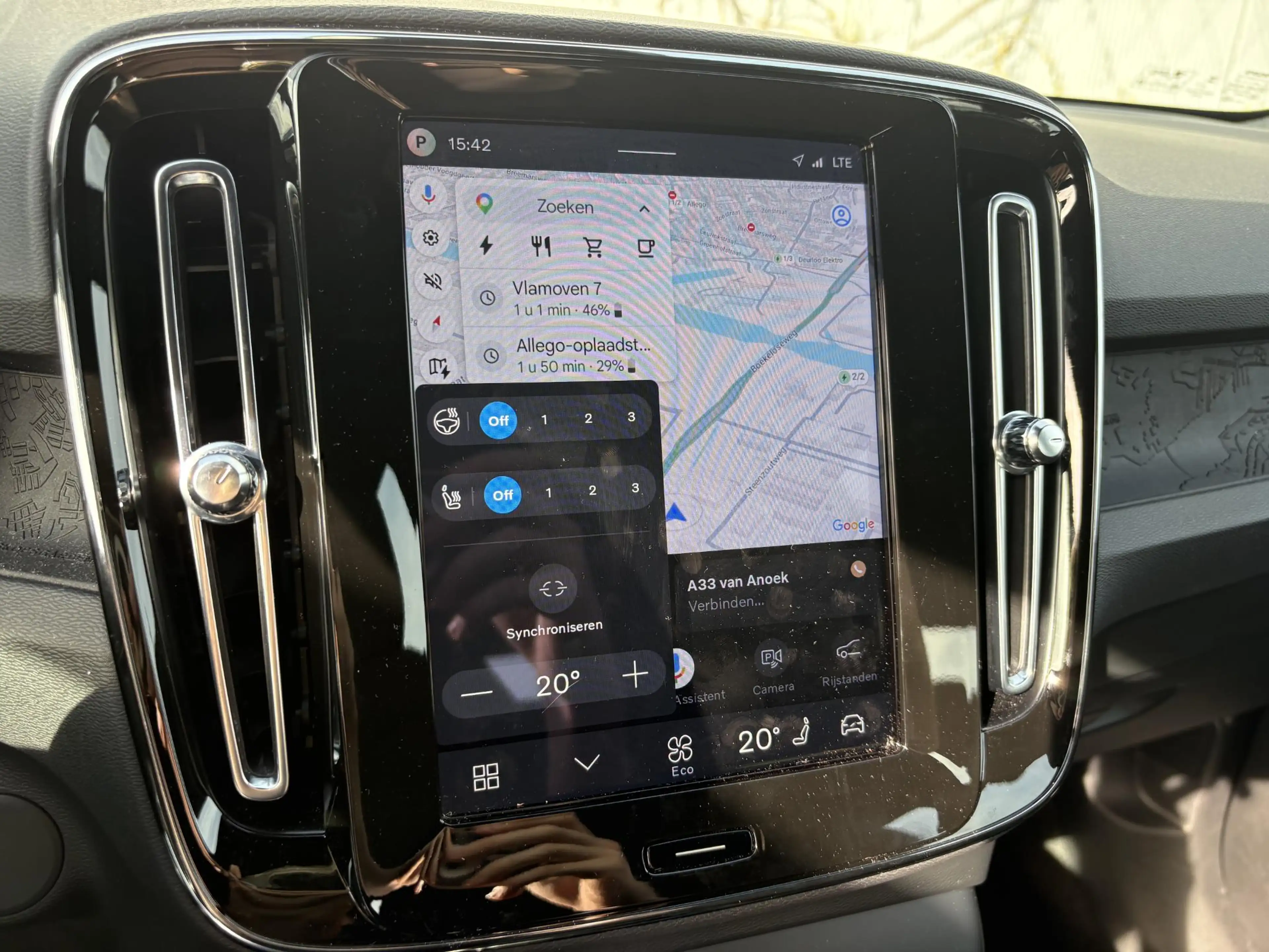 Volvo EX40 Single Motor Extended Range Plus 82 kWh — photo 11