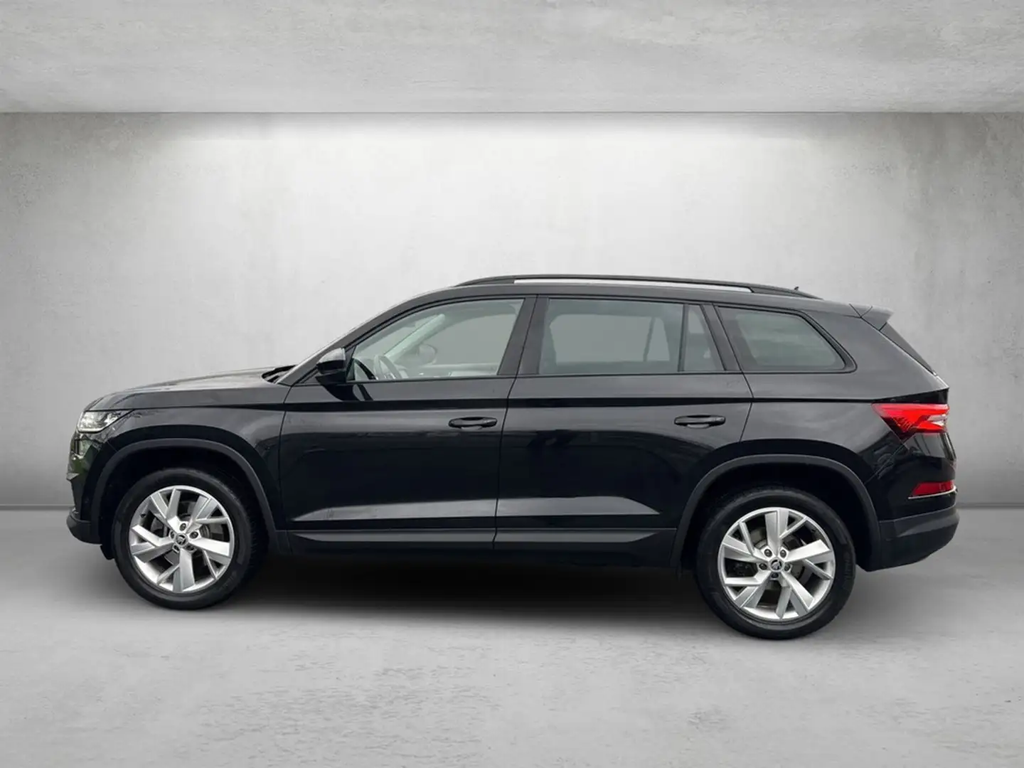Skoda Kodiaq 2.0 TDI 4x4 DSG Tour *Navi*AHK* Schwarz - 2