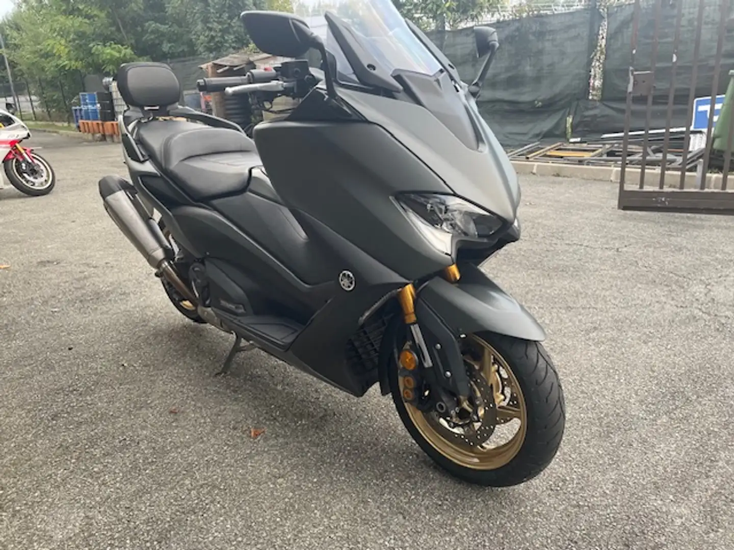Yamaha TMAX 560 - 2