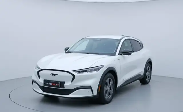 Ford Mustang Mach-E Mustang Mach-E AWD Standard Range 269 CV SOLO 550