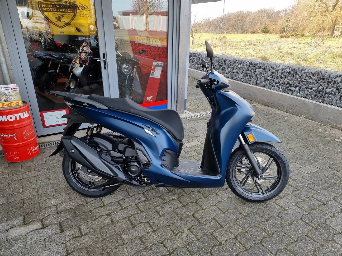 Honda SH 350i Neufahrzeug in blau auf Lager Bleu - 2