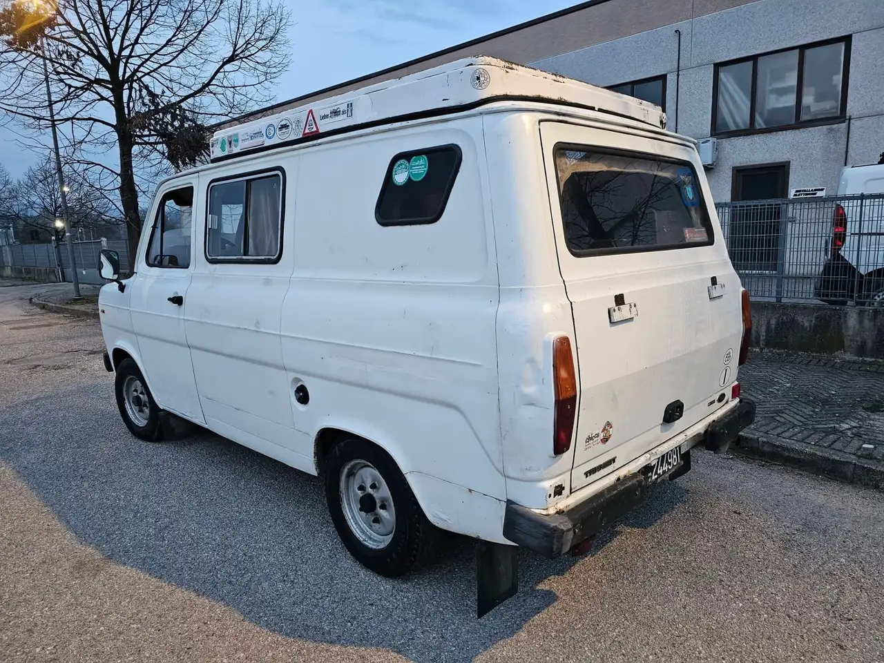 Ford Transit 2.4 D Almo FullTime Camper, foto 7