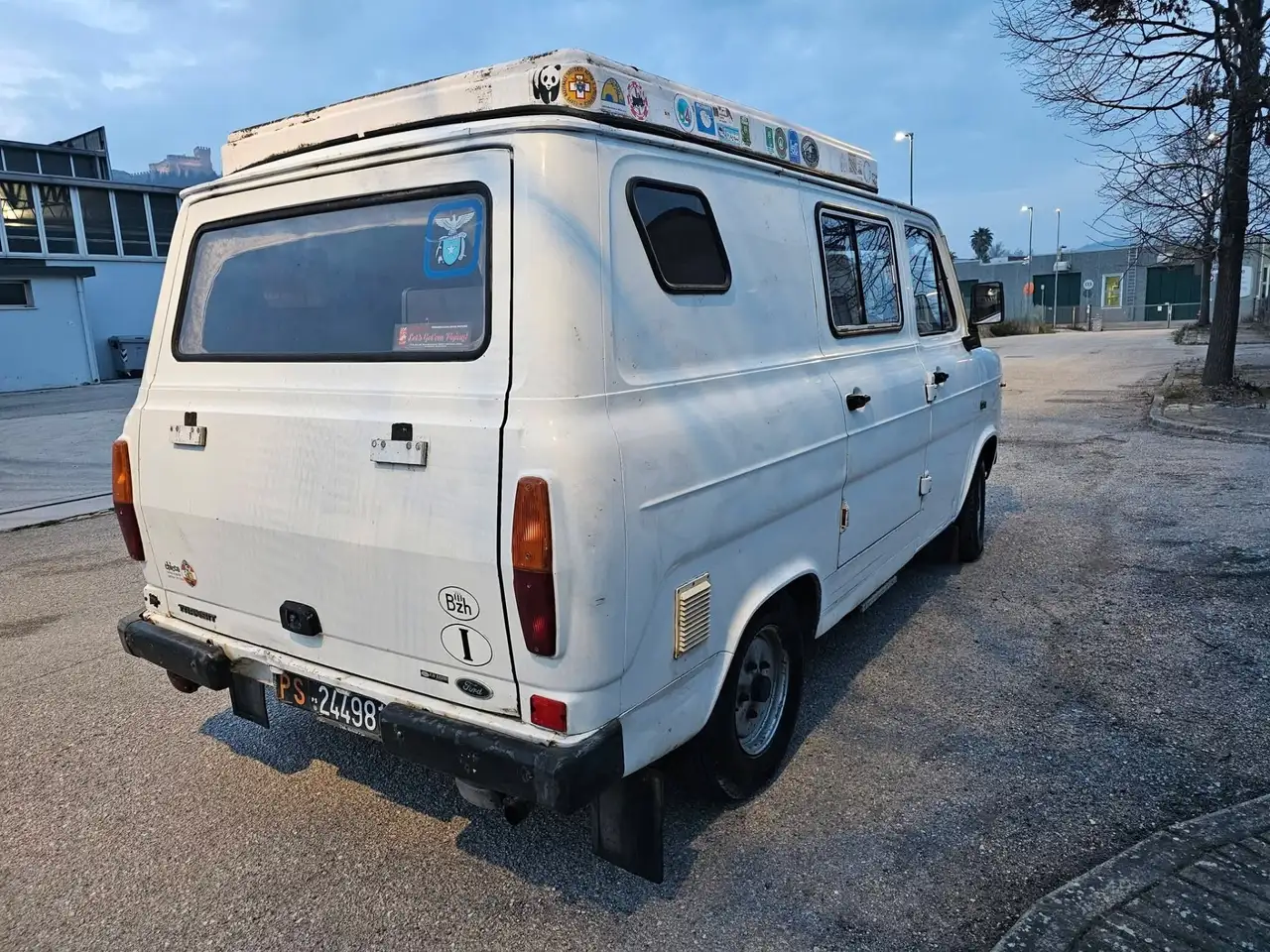 Ford Transit 2.4 D Almo FullTime Camper, foto 9