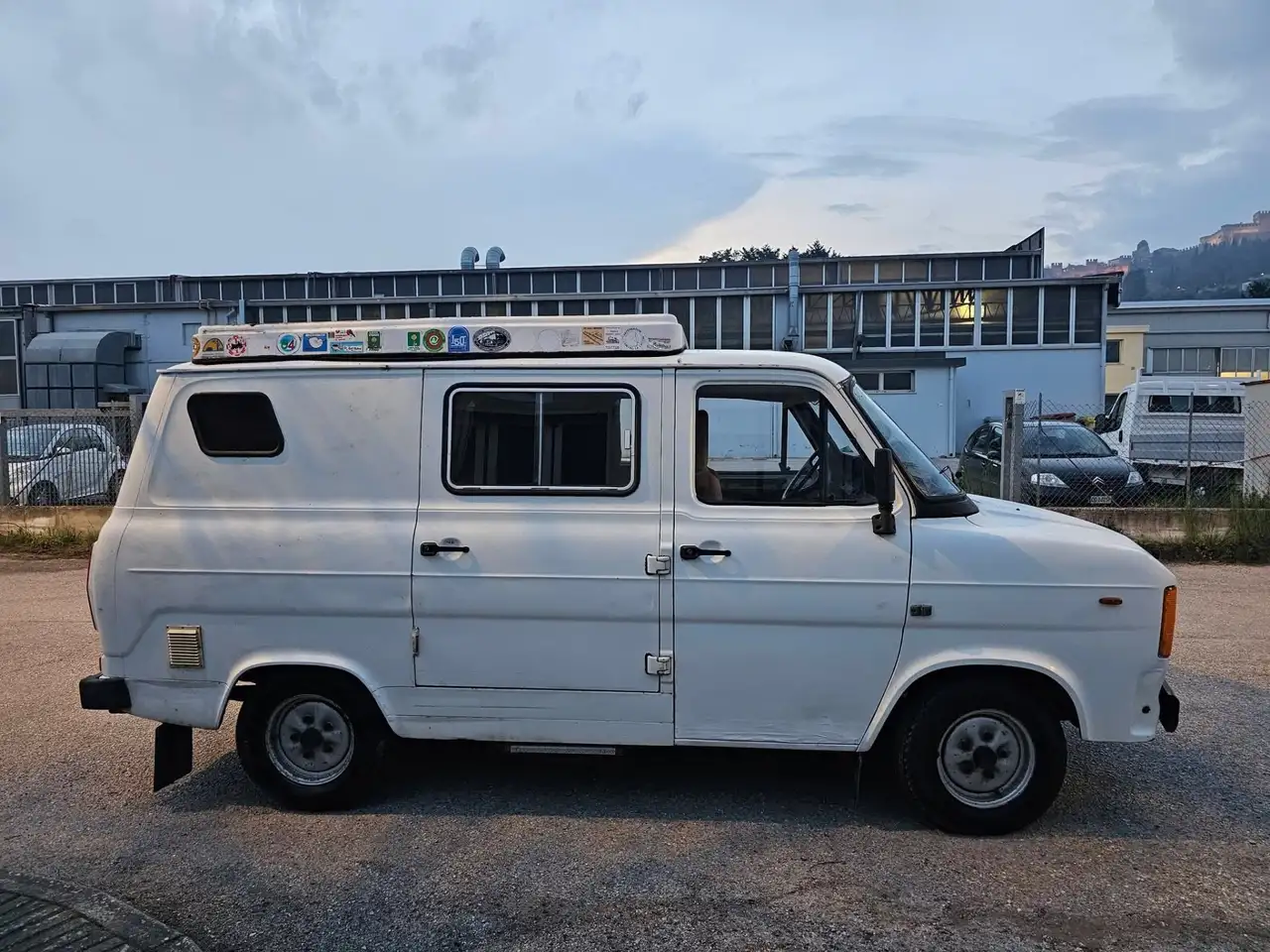 Ford Transit 2.4 D Almo FullTime Camper, foto 4