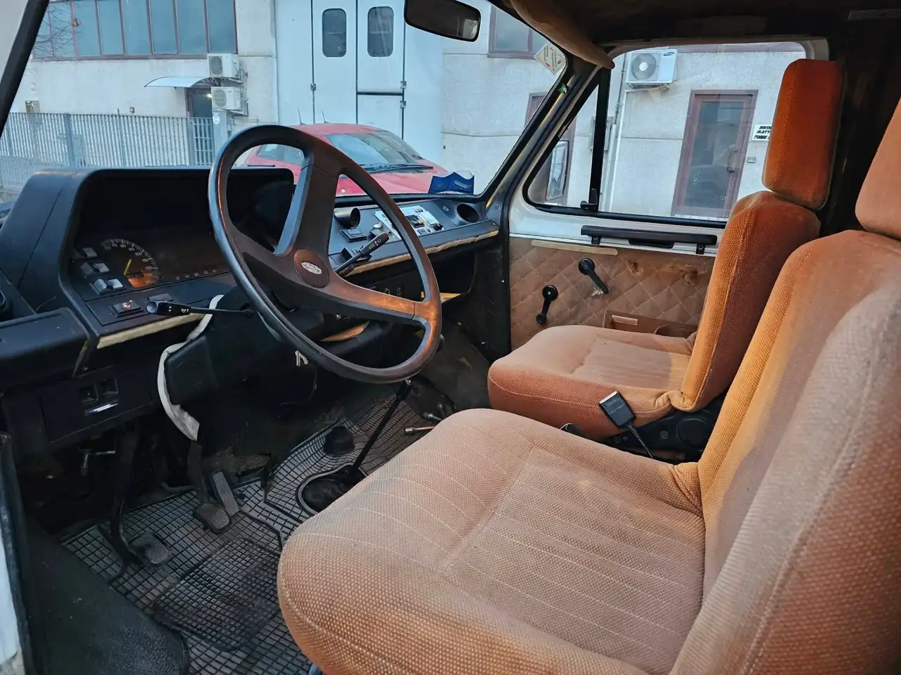 Ford Transit 2.4 D Almo FullTime Camper, foto 6
