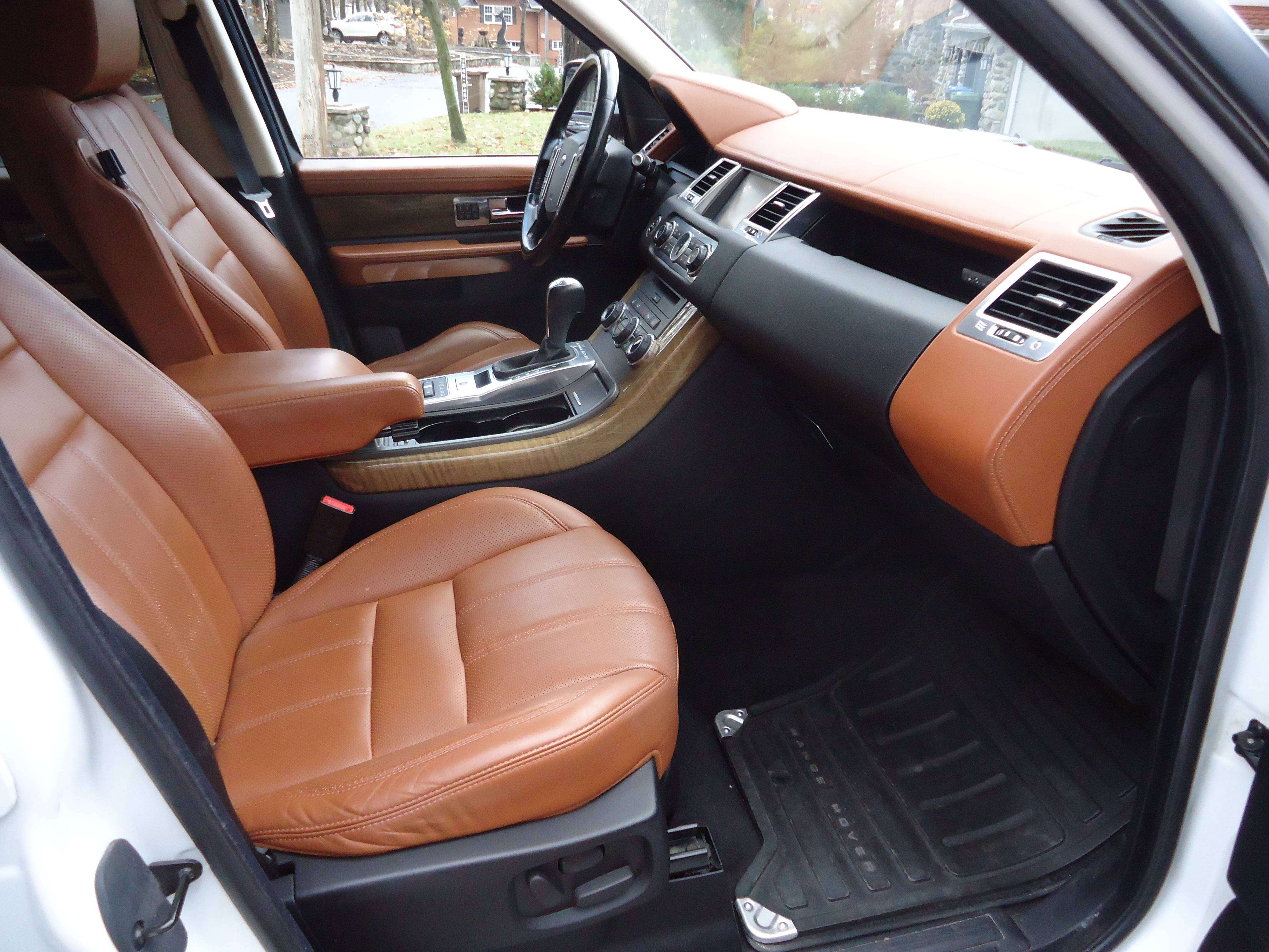 2012 Land Rover Range Rover Sport HSE LUX thumb 9